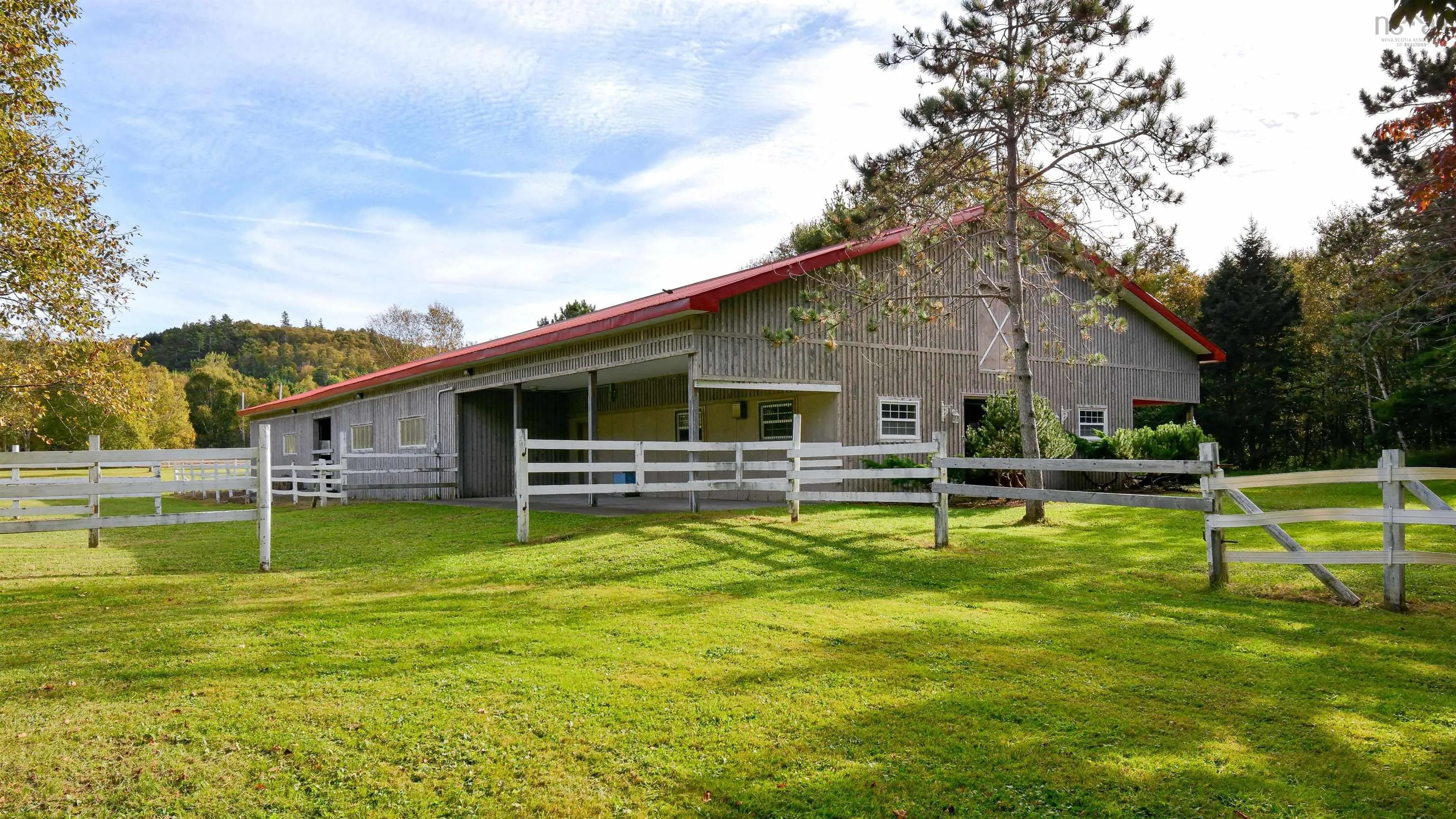 8816 East Bay Highway, Middle Cape Ns B1j 2a1, 6 Bedrooms Bedrooms, ,3 BathroomsBathrooms,Residential,For Sale,East Bay,202508832