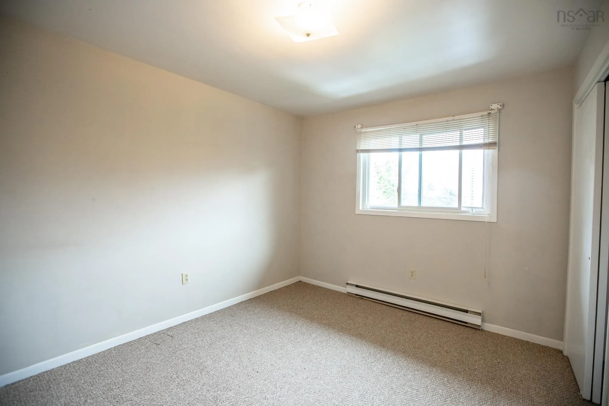 4 Stoney Brook Court, Clayton Park, NS B3M 3L1, 3 Bedrooms Bedrooms, ,2 BathroomsBathrooms,Residential,For Sale,Stoney Brook,202523249
