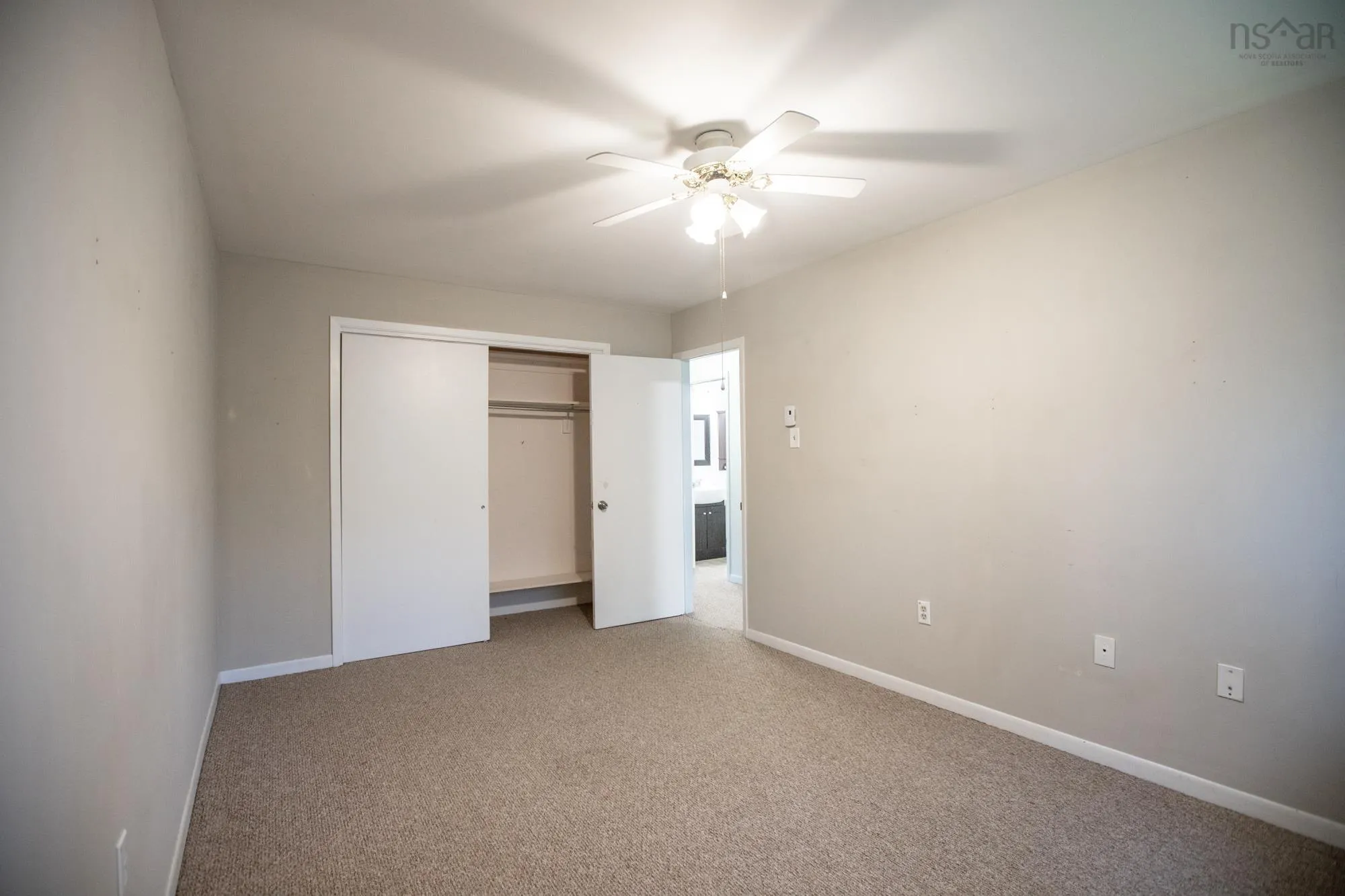4 Stoney Brook Court, Clayton Park, NS B3M 3L1, 3 Bedrooms Bedrooms, ,2 BathroomsBathrooms,Residential,For Sale,Stoney Brook,202523249