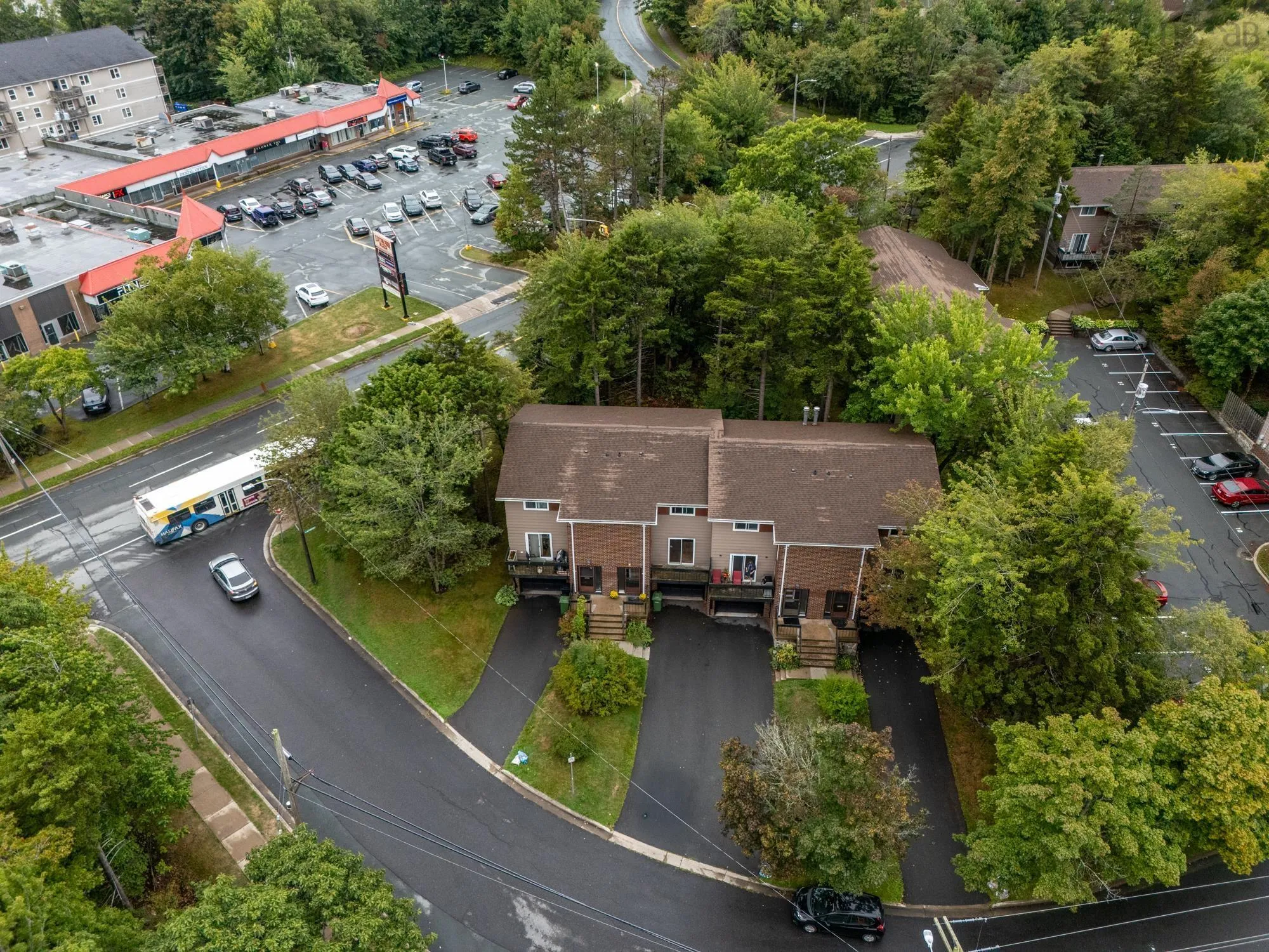 4 Stoney Brook Court, Clayton Park, NS B3M 3L1, 3 Bedrooms Bedrooms, ,2 BathroomsBathrooms,Residential,For Sale,Stoney Brook,202523249