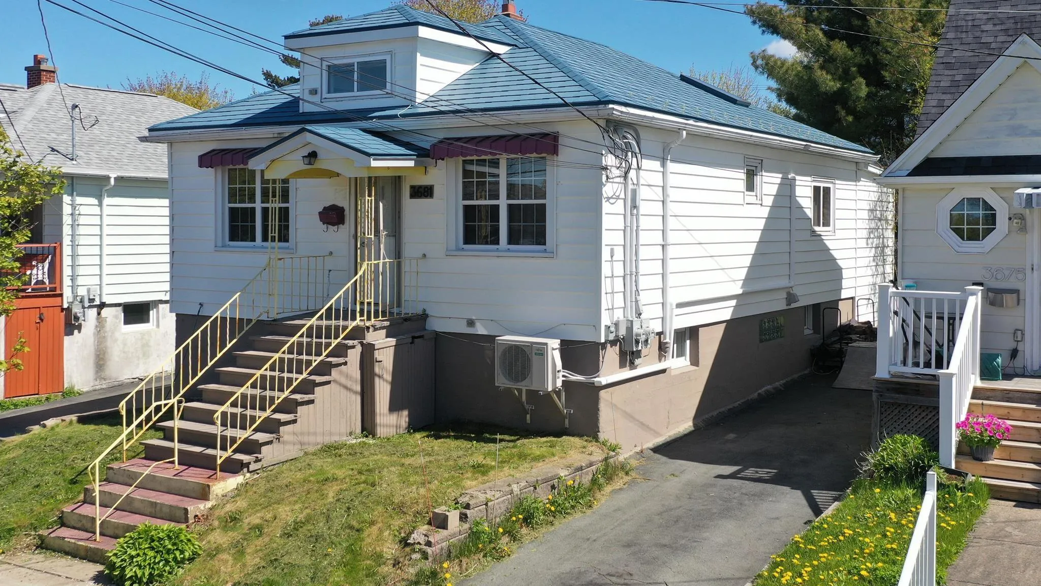3681 High Street, Halifax Peninsula, NS B3K 4Y8, 3 Bedrooms Bedrooms, ,Residential Income,For Sale,High,202512141