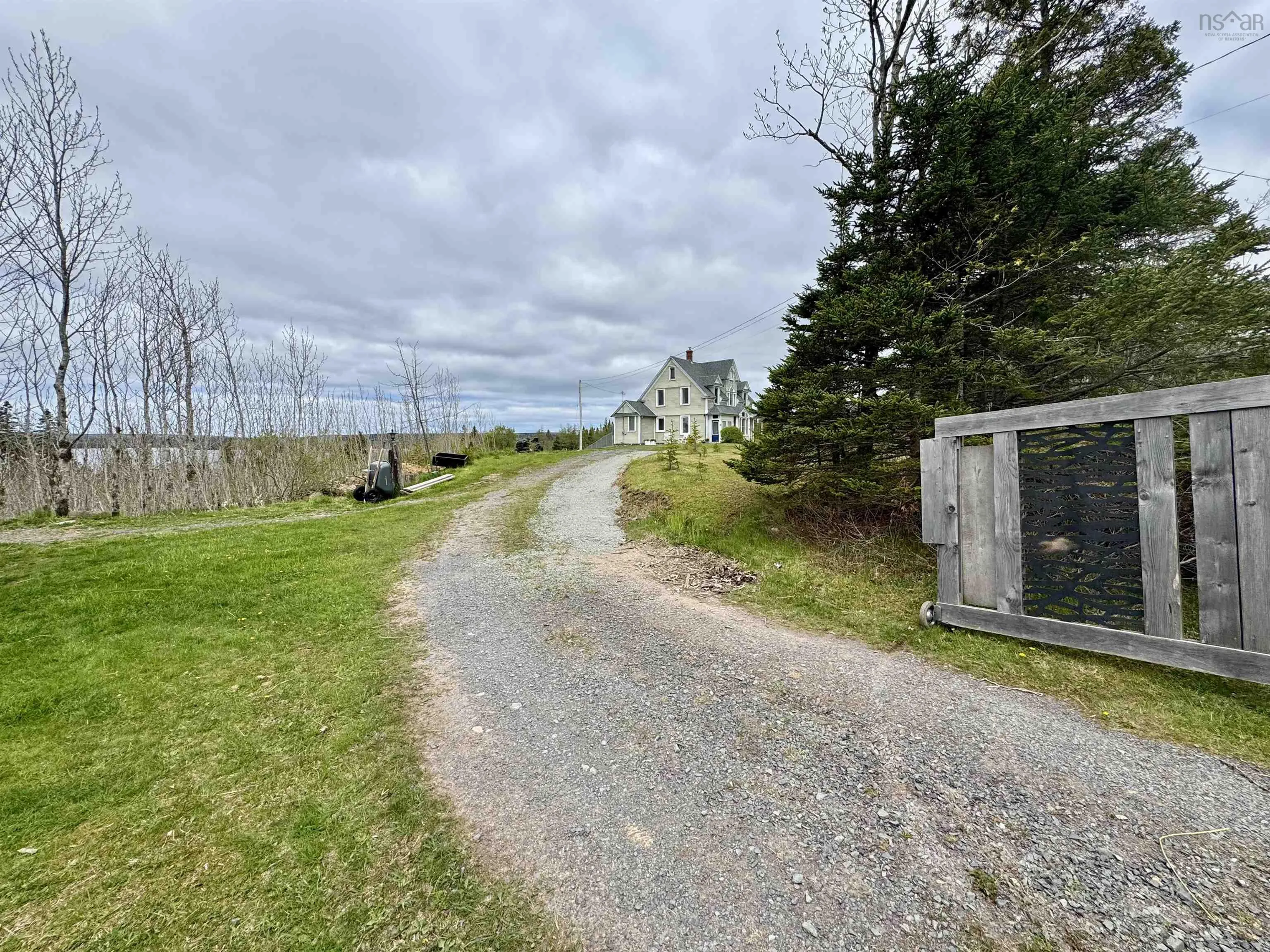 3463 Loch Lomond Rd., Loch Lomond, NS B2E 1C5, 4 Bedrooms Bedrooms, ,1 BathroomBathrooms,Residential,For Sale,Loch Lomond Rd.,202522301