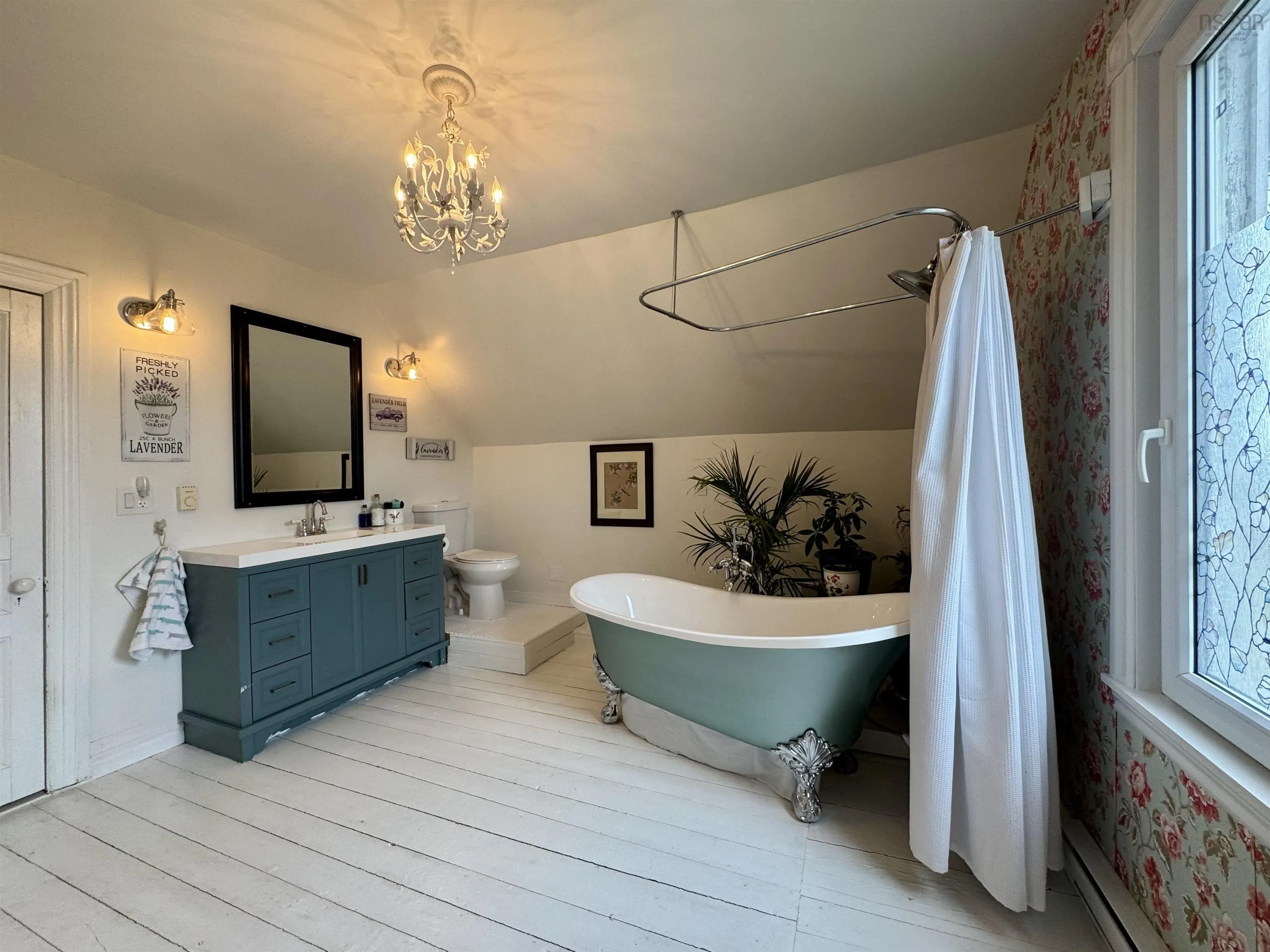 3463 Loch Lomond Rd., Loch Lomond, NS B2E 1C5, 4 Bedrooms Bedrooms, ,1 BathroomBathrooms,Residential,For Sale,Loch Lomond Rd.,202522301