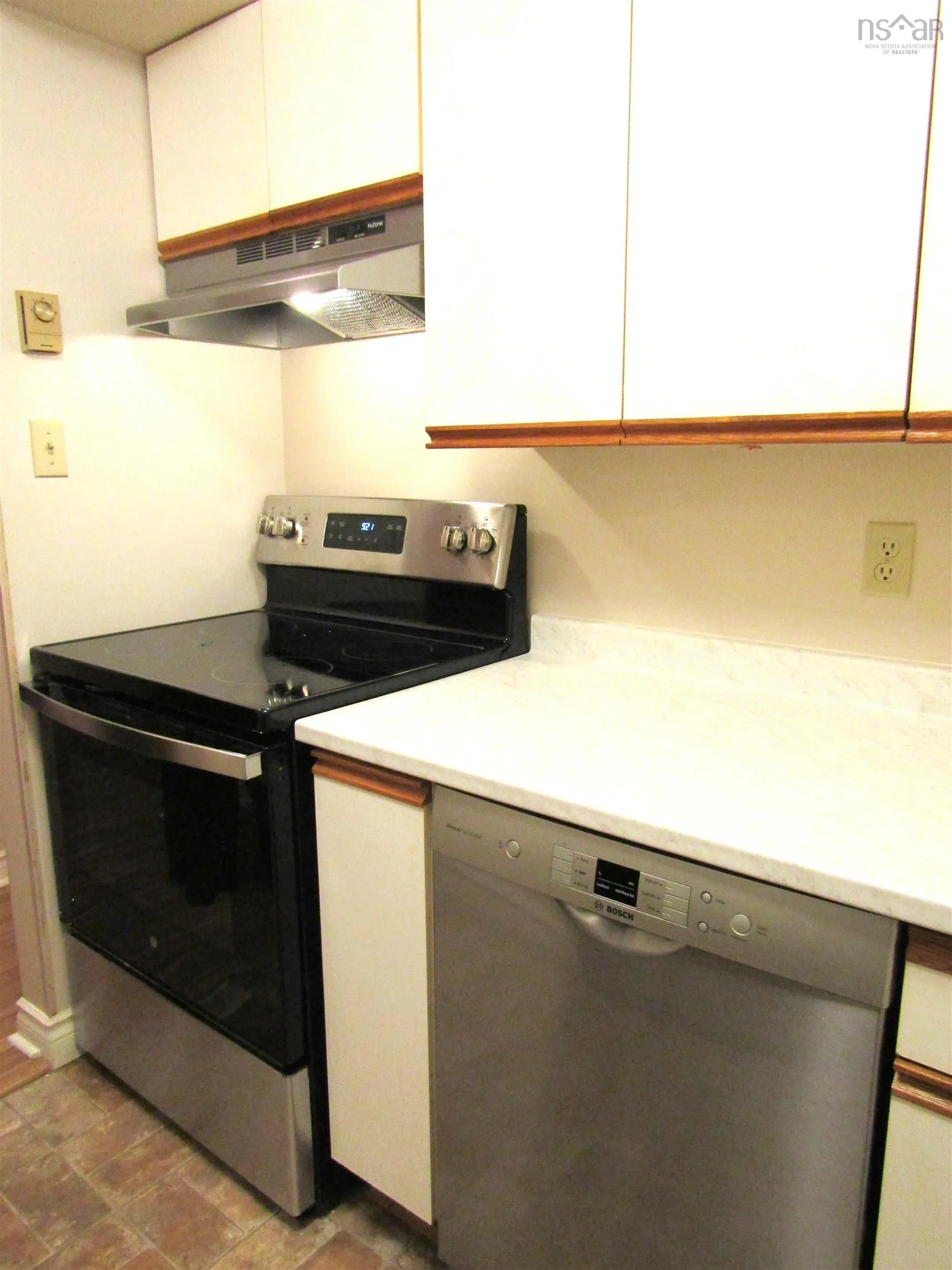 13-5 Rose Way, Dartmouth, NS B2Y 4L9, 1 Bedroom Bedrooms, ,1 BathroomBathrooms,Residential,For Sale,Rose,202517772