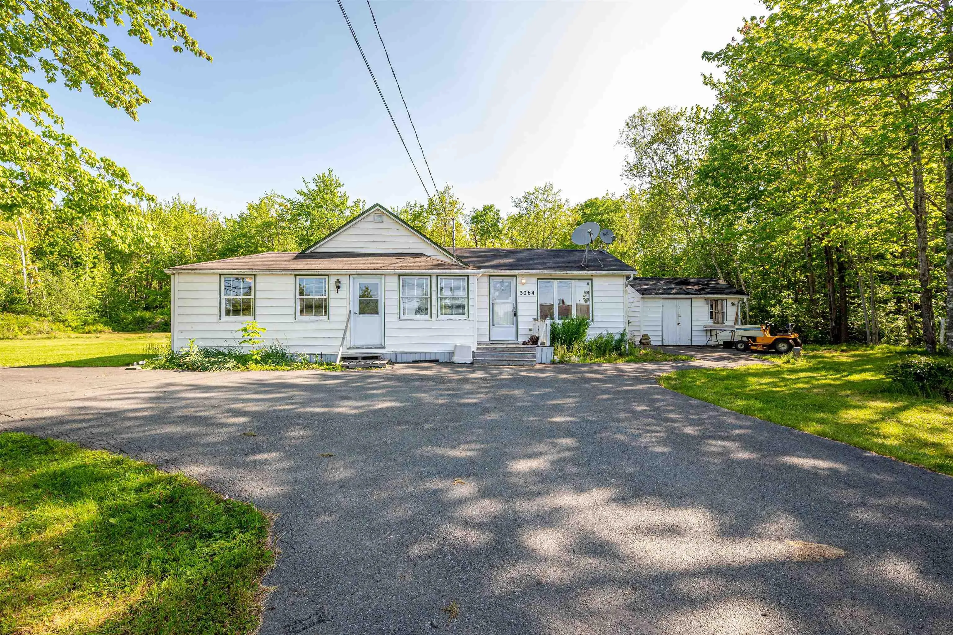 3264 Highway 215, Centre Burlington, NS B0N 2A0, 2 Bedrooms Bedrooms, ,1 BathroomBathrooms,Residential,For Sale,Highway 215,202513408