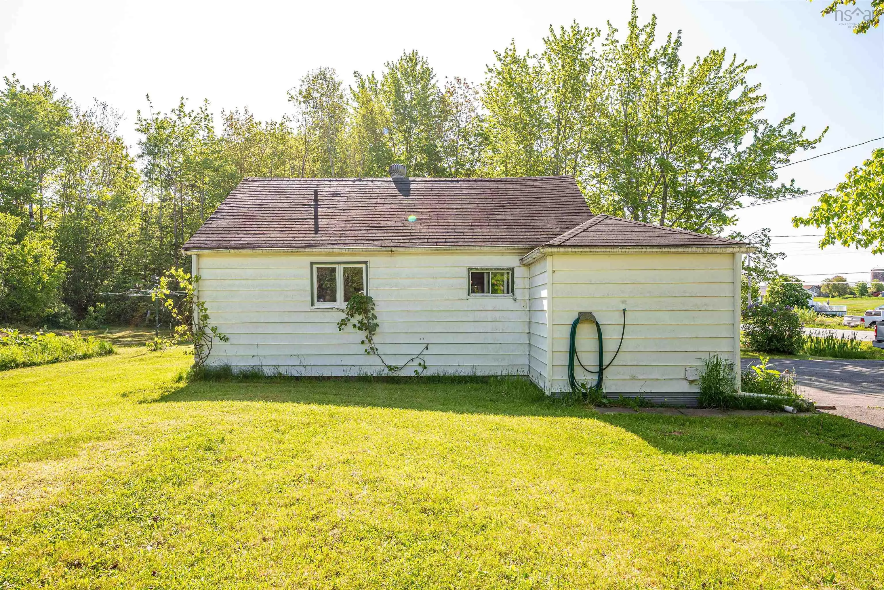3264 Highway 215, Centre Burlington, NS B0N 2A0, 2 Bedrooms Bedrooms, ,1 BathroomBathrooms,Residential,For Sale,Highway 215,202513408