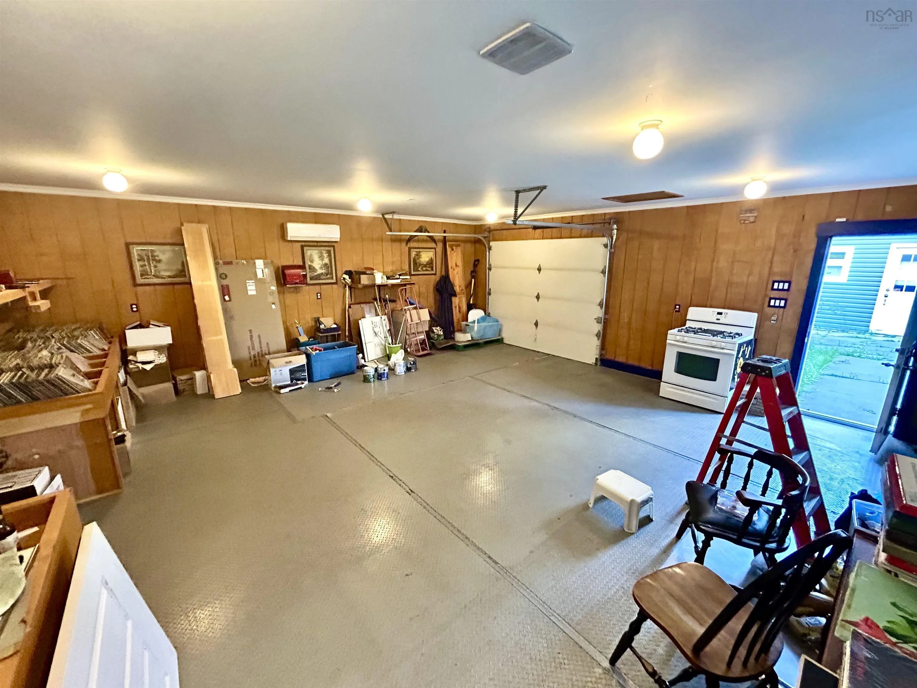 30 Fraser Avenue, Sydney Mines, NS B1V 2B7, 3 Bedrooms Bedrooms, ,2 BathroomsBathrooms,Residential,For Sale,Fraser,202522554