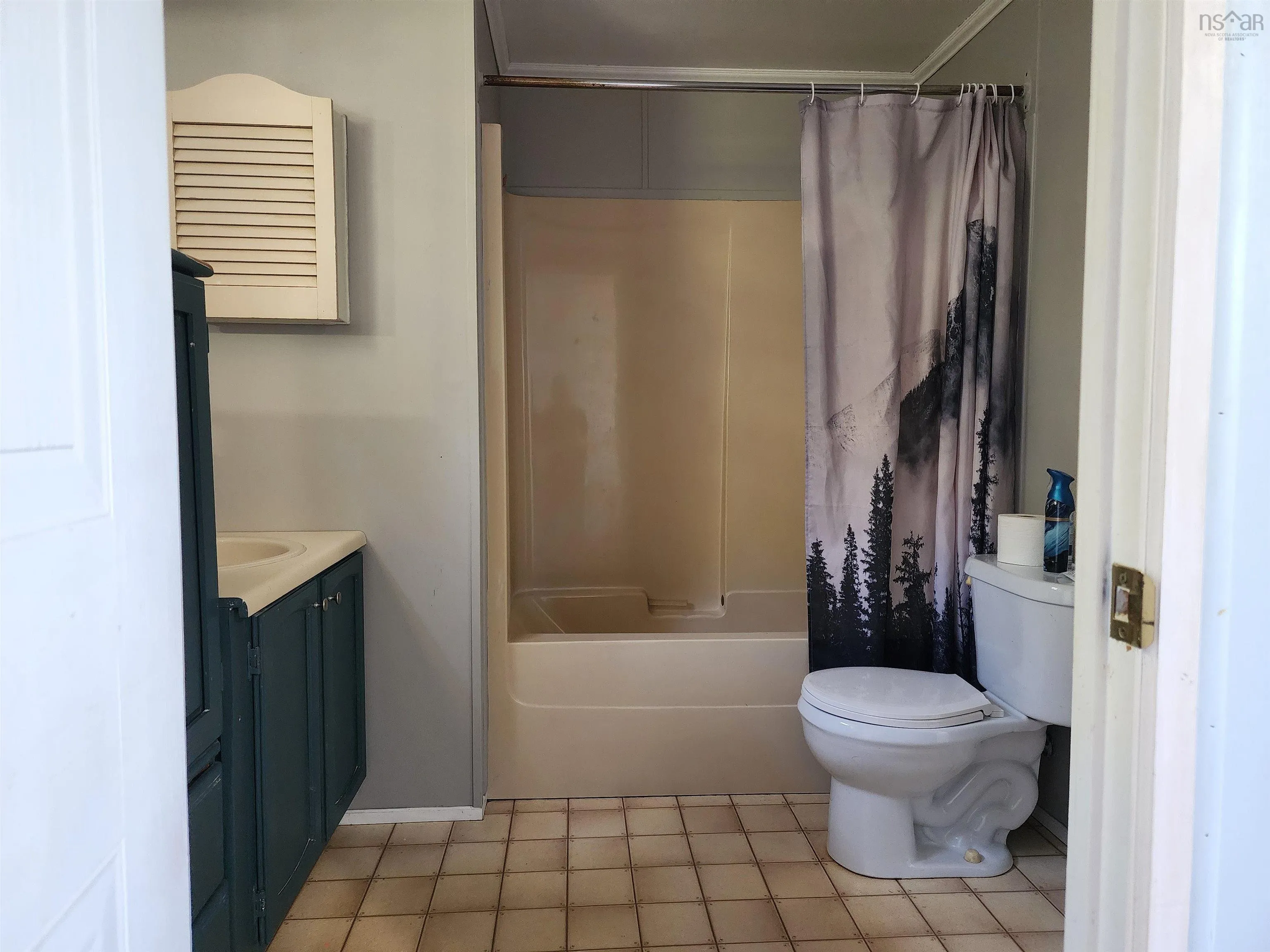 18 Popes Road Upper Woods Harbour, Woods Harbour, NS B0W 2E0, 2 Bedrooms Bedrooms, ,1 BathroomBathrooms,Residential,For Sale,Popes Road Upper Woods Harbour,202521326