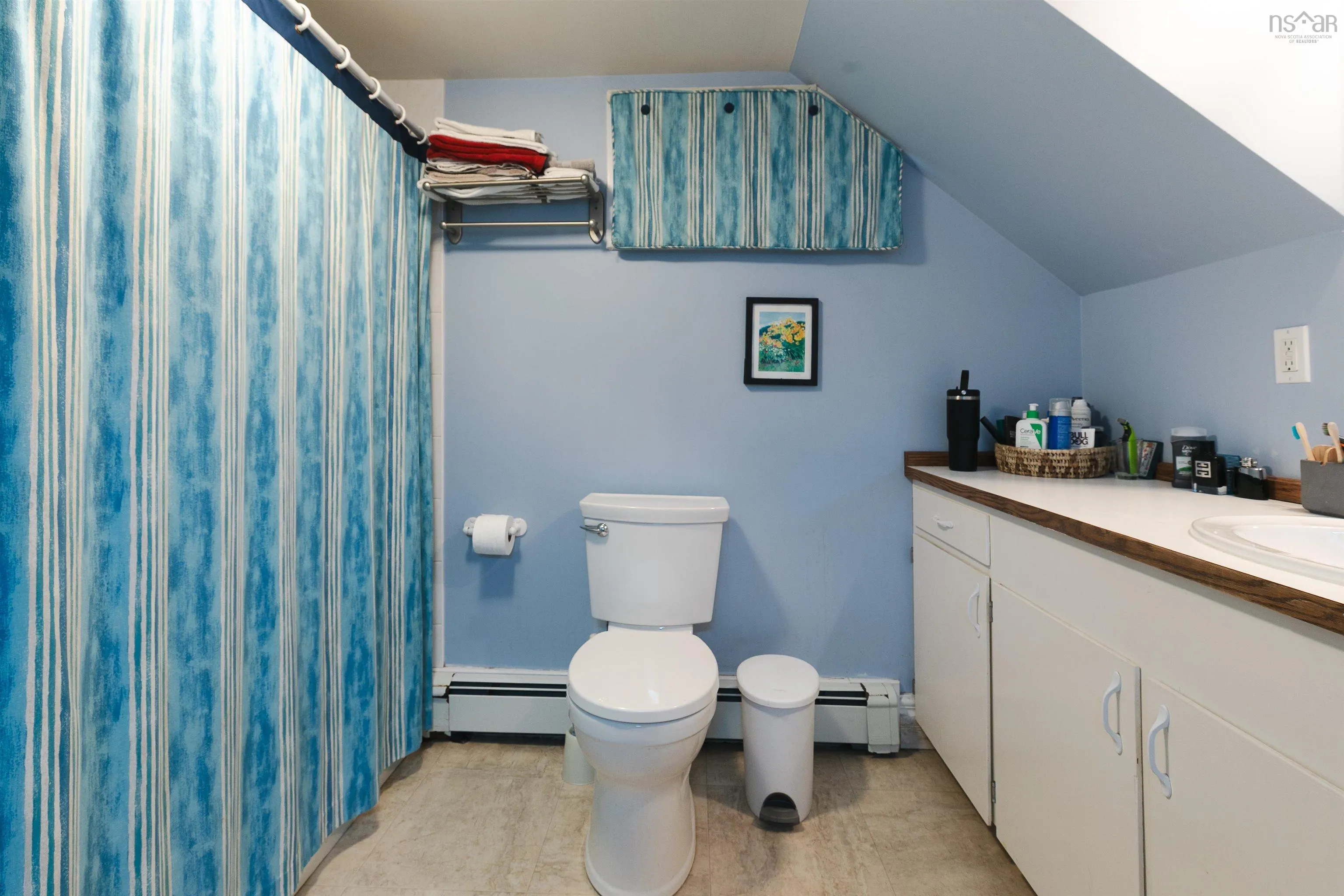 6041 Cherry Street, Halifax, NS B3H 2K4, 6 Bedrooms Bedrooms, ,4 BathroomsBathrooms,Residential,For Sale,Cherry,202524160