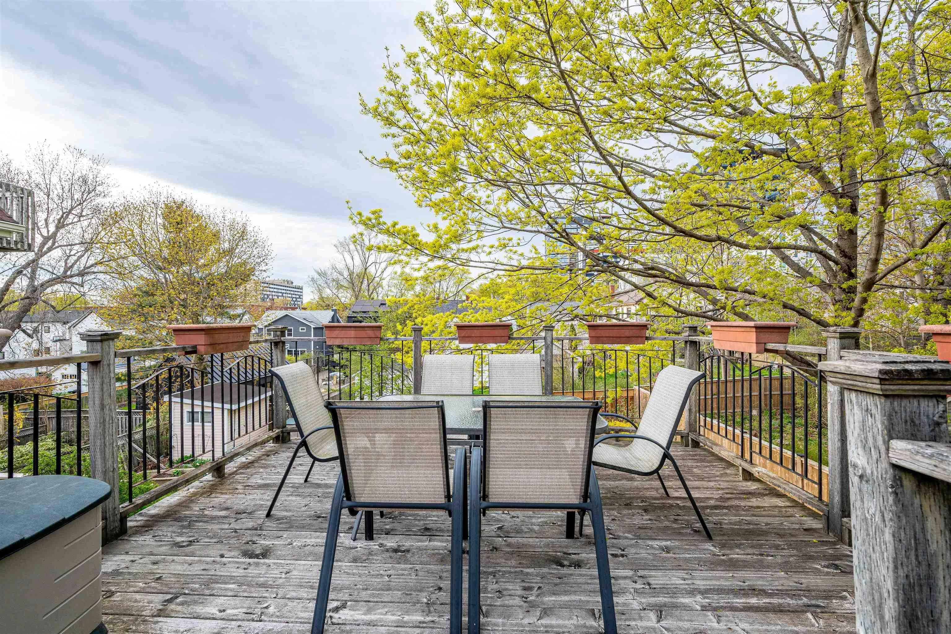 6041 Cherry Street, Halifax, NS B3H 2K4, 6 Bedrooms Bedrooms, ,4 BathroomsBathrooms,Residential,For Sale,Cherry,202524160
