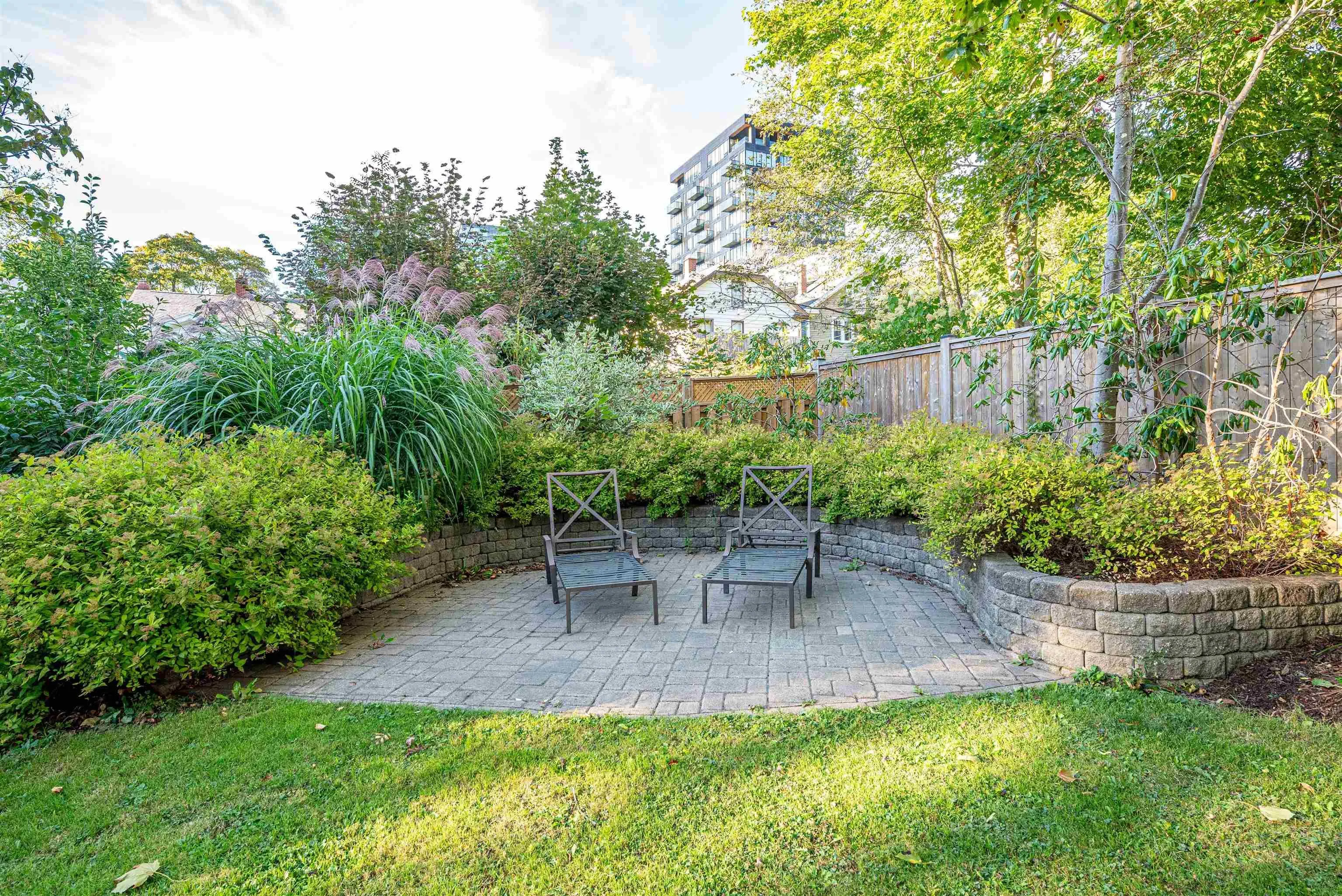 6041 Cherry Street, Halifax, NS B3H 2K4, 6 Bedrooms Bedrooms, ,4 BathroomsBathrooms,Residential,For Sale,Cherry,202524160
