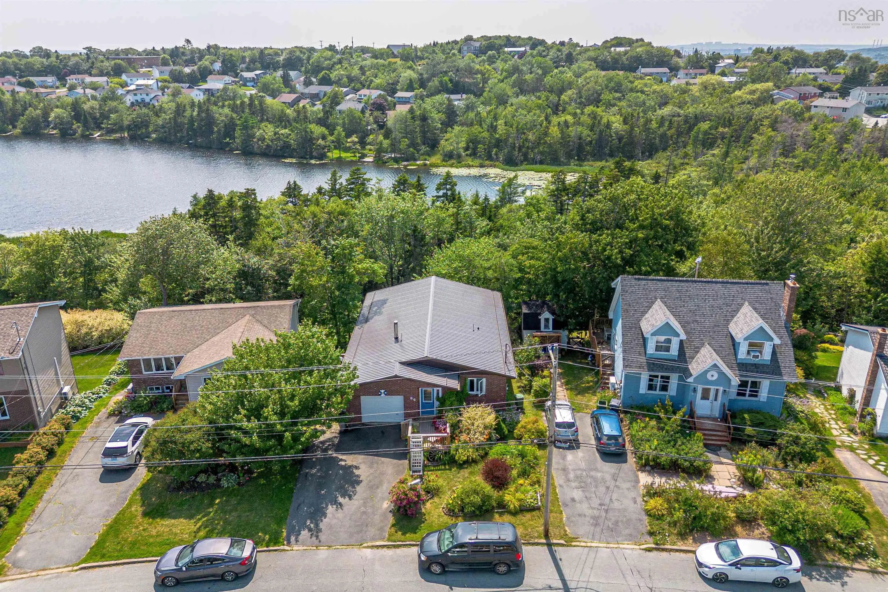 86 La Pierre Crescent, Dartmouth, NS B2W 5C8, 5 Bedrooms Bedrooms, ,3 BathroomsBathrooms,Residential,For Sale,La Pierre,202519481