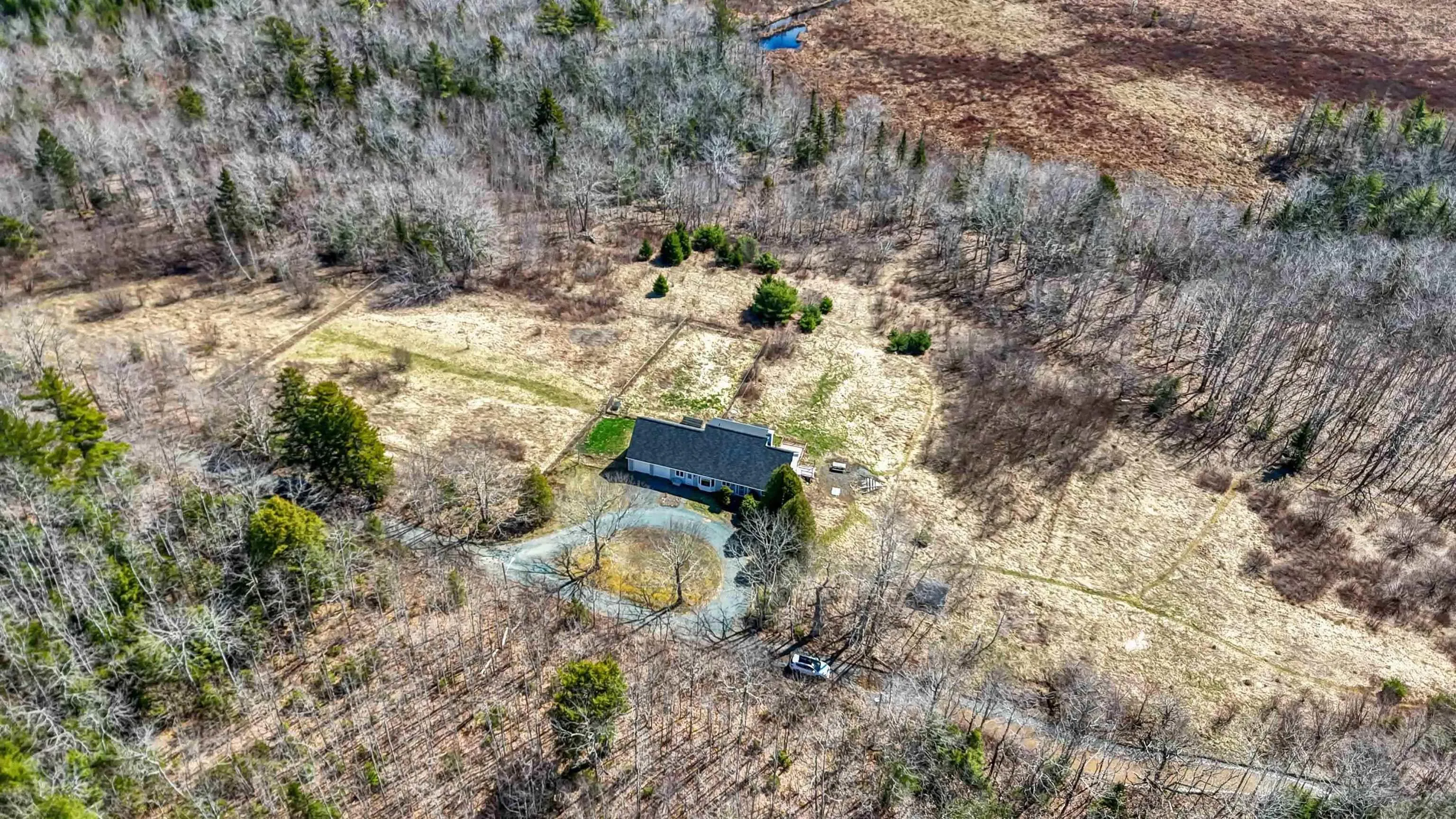 310 Kelly Road, Wellington, NS B2T 1B6, 6 Bedrooms Bedrooms, ,3 BathroomsBathrooms,Residential,For Sale,Kelly Road,202517536