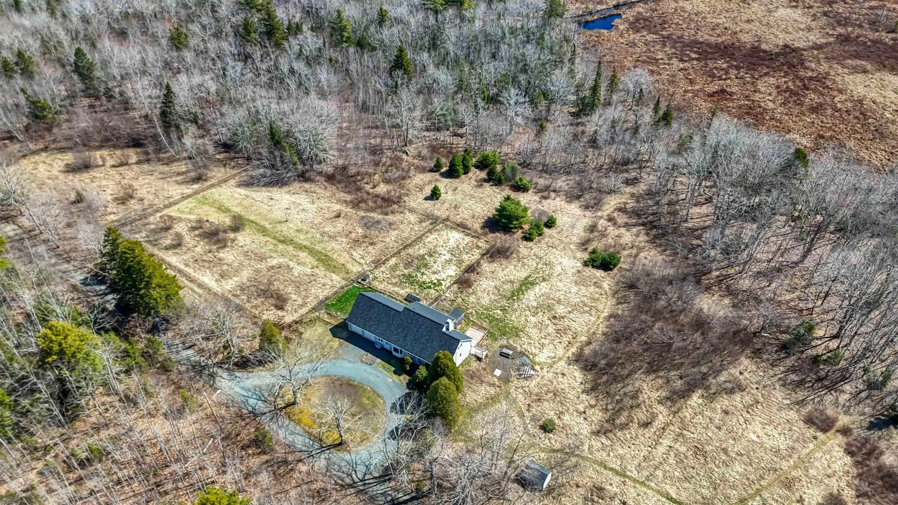310 Kelly Road, Wellington, NS B2T 1B6, 6 Bedrooms Bedrooms, ,3 BathroomsBathrooms,Residential,For Sale,Kelly Road,202517536