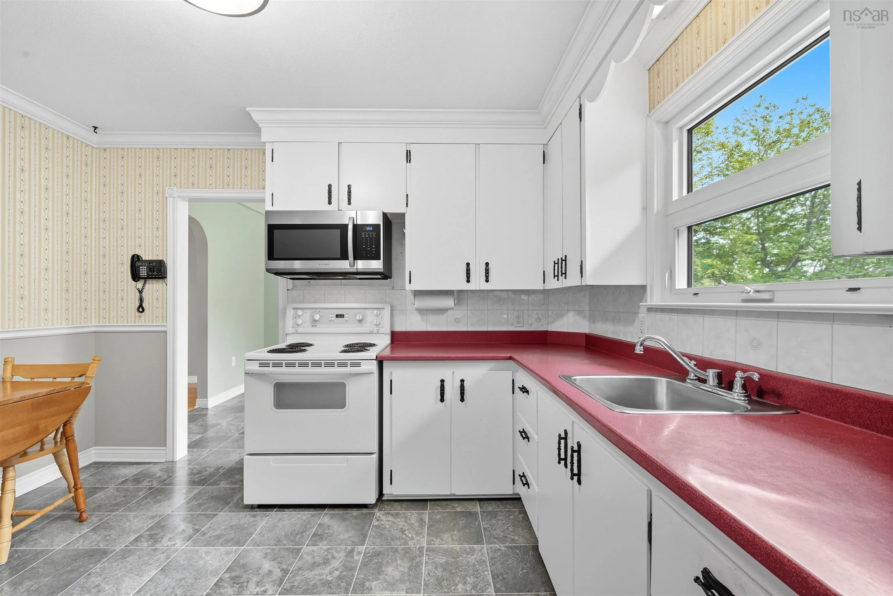 17 Kinsac Road, Beaver Bank, NS B4G 1C5, 3 Bedrooms Bedrooms, ,1 BathroomBathrooms,Residential,For Sale,Kinsac,202523529