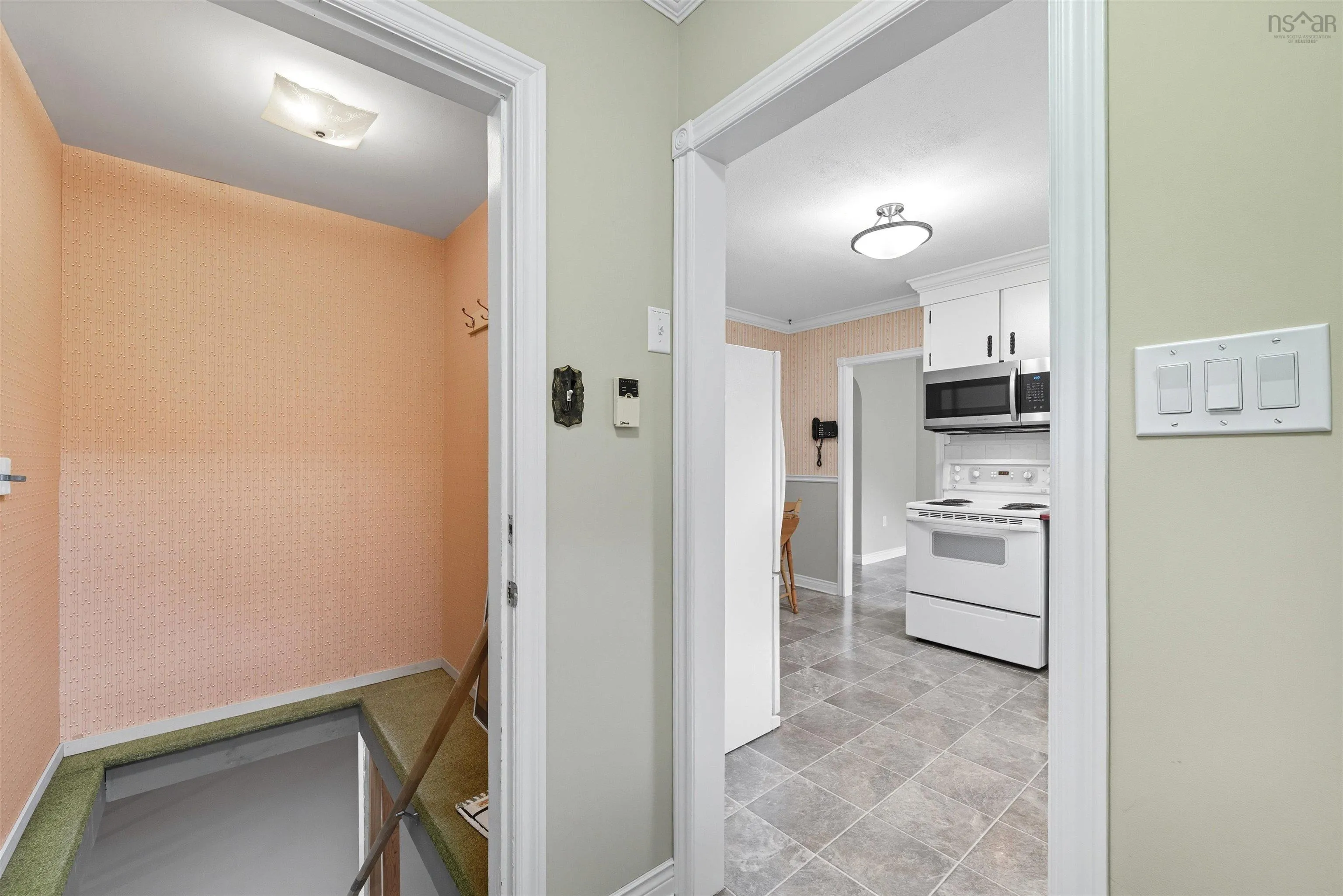 17 Kinsac Road, Beaver Bank, NS B4G 1C5, 3 Bedrooms Bedrooms, ,1 BathroomBathrooms,Residential,For Sale,Kinsac,202523529