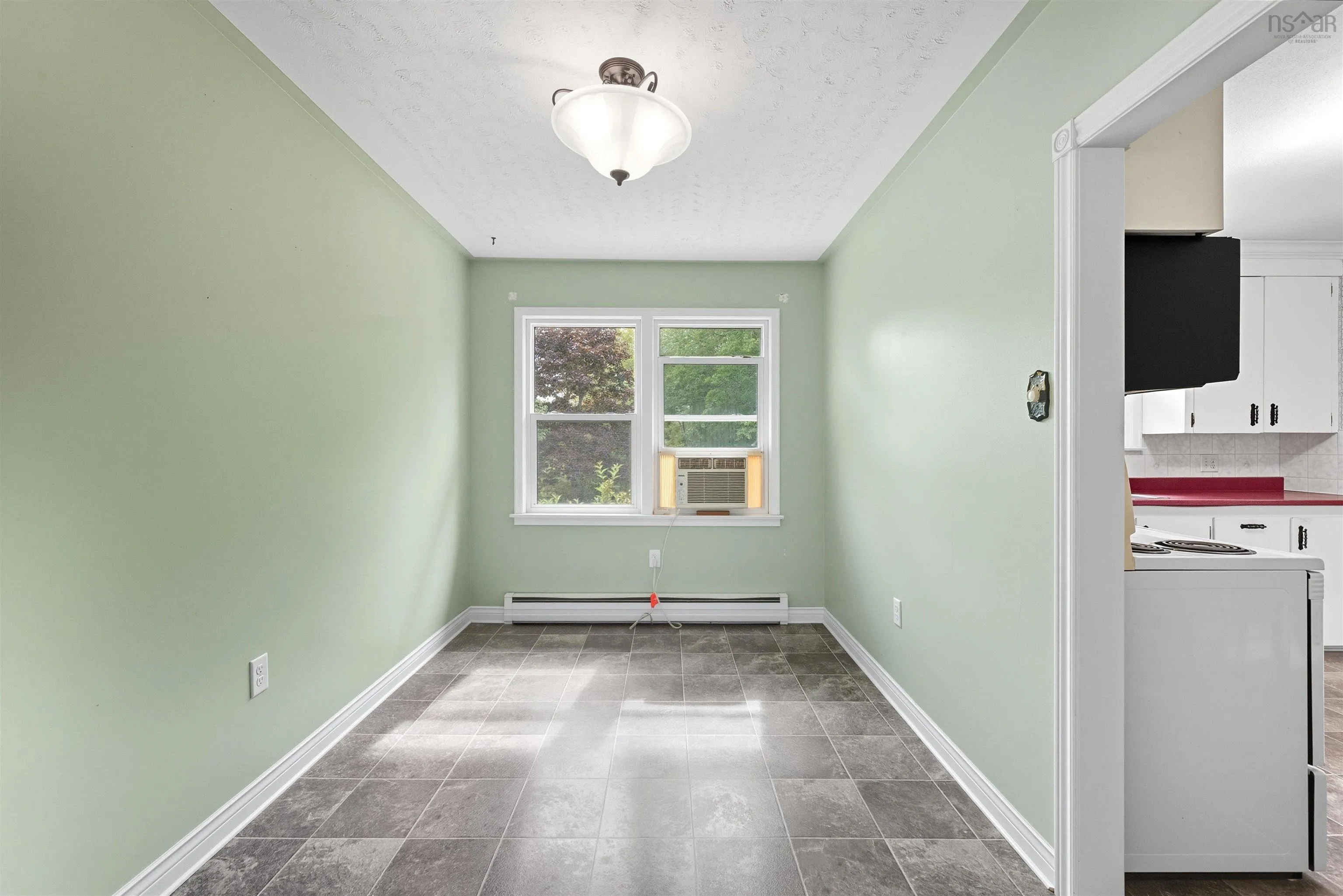 17 Kinsac Road, Beaver Bank, NS B4G 1C5, 3 Bedrooms Bedrooms, ,1 BathroomBathrooms,Residential,For Sale,Kinsac,202523529