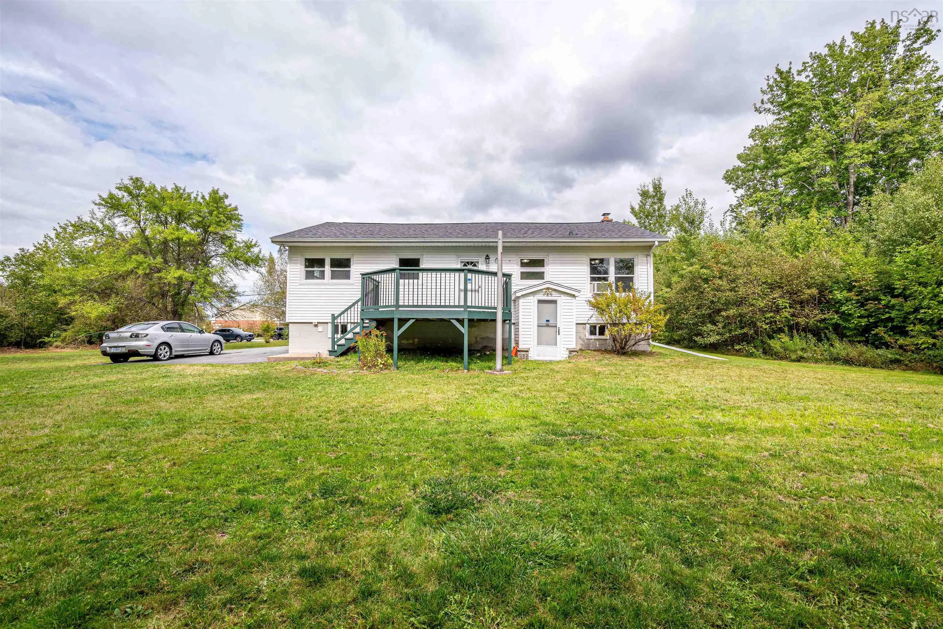 17 Kinsac Road, Beaver Bank, NS B4G 1C5, 3 Bedrooms Bedrooms, ,1 BathroomBathrooms,Residential,For Sale,Kinsac,202523529