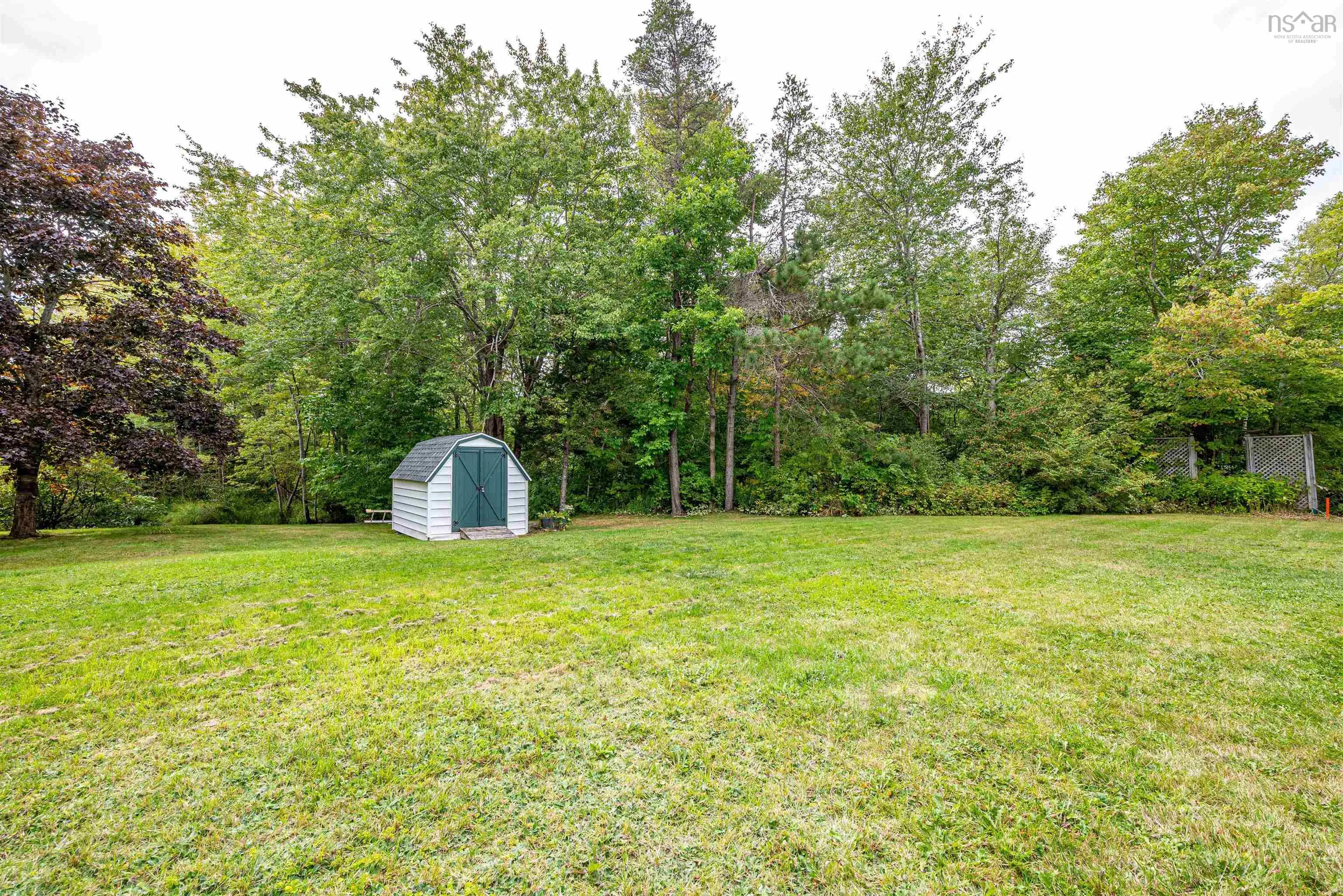17 Kinsac Road, Beaver Bank, NS B4G 1C5, 3 Bedrooms Bedrooms, ,1 BathroomBathrooms,Residential,For Sale,Kinsac,202523529