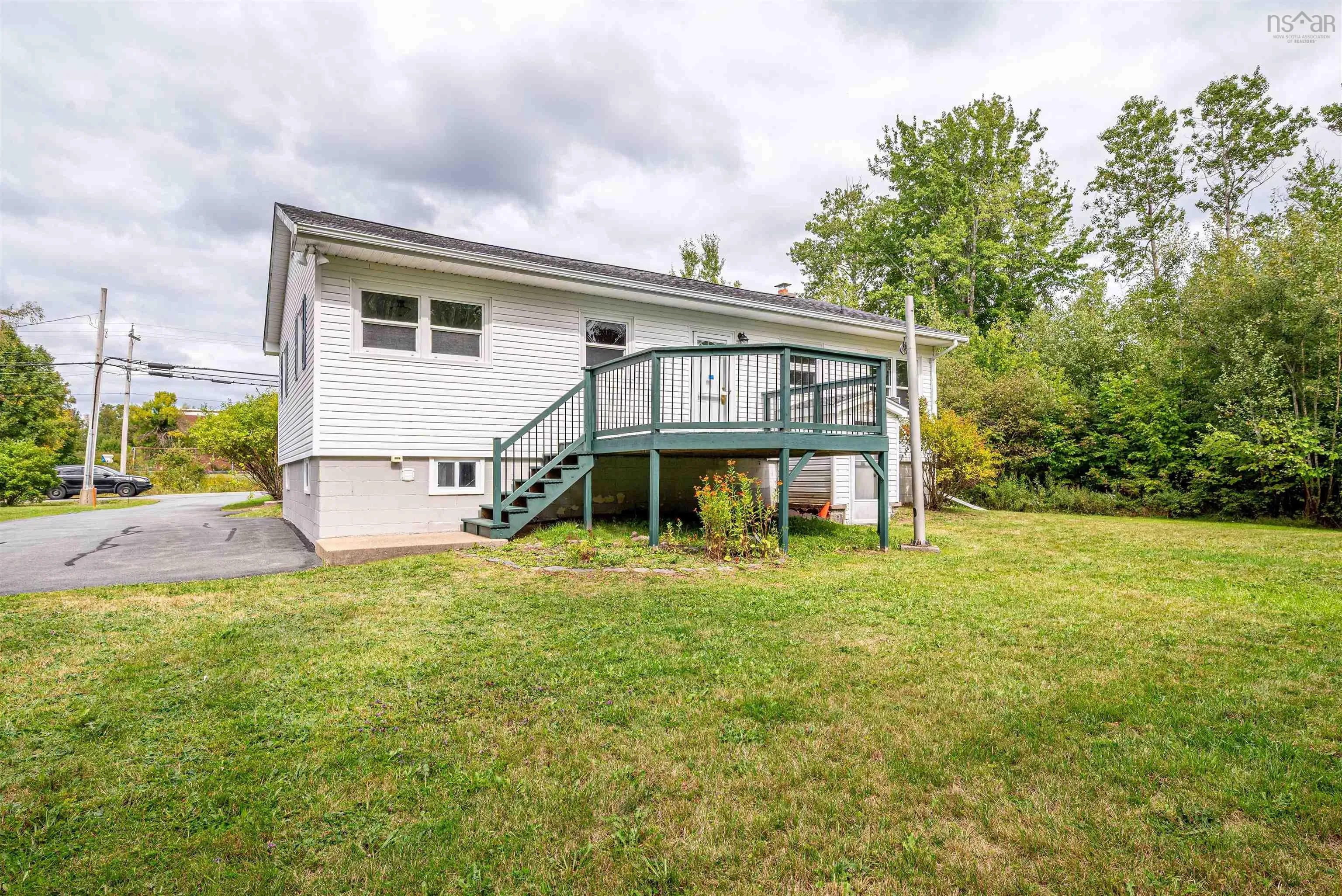 17 Kinsac Road, Beaver Bank, NS B4G 1C5, 3 Bedrooms Bedrooms, ,1 BathroomBathrooms,Residential,For Sale,Kinsac,202523529