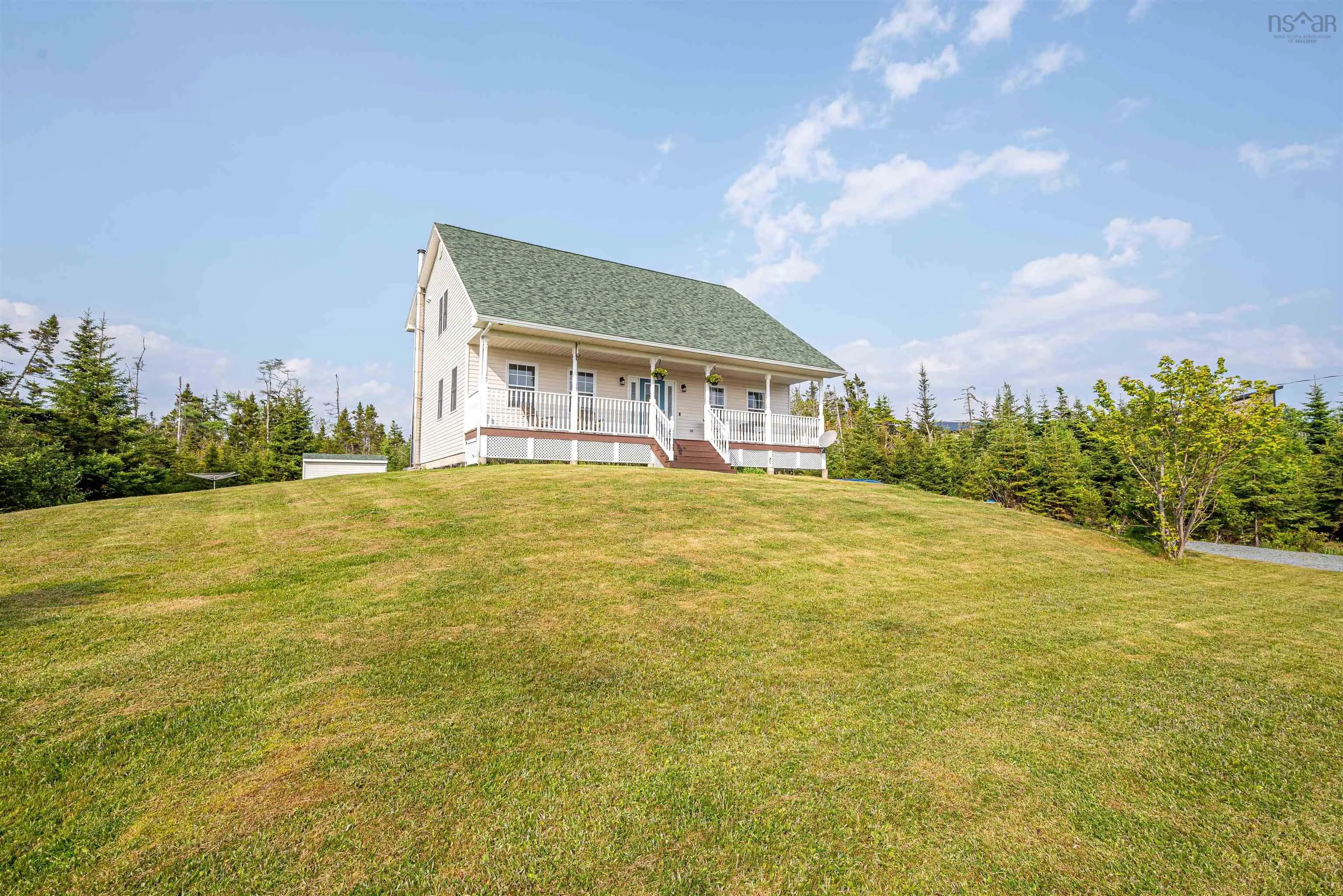297 Leslie Road, East Lawrencetown, NS B2Z 1T4, 4 Bedrooms Bedrooms, ,3 BathroomsBathrooms,Residential,For Sale,Leslie,202520880