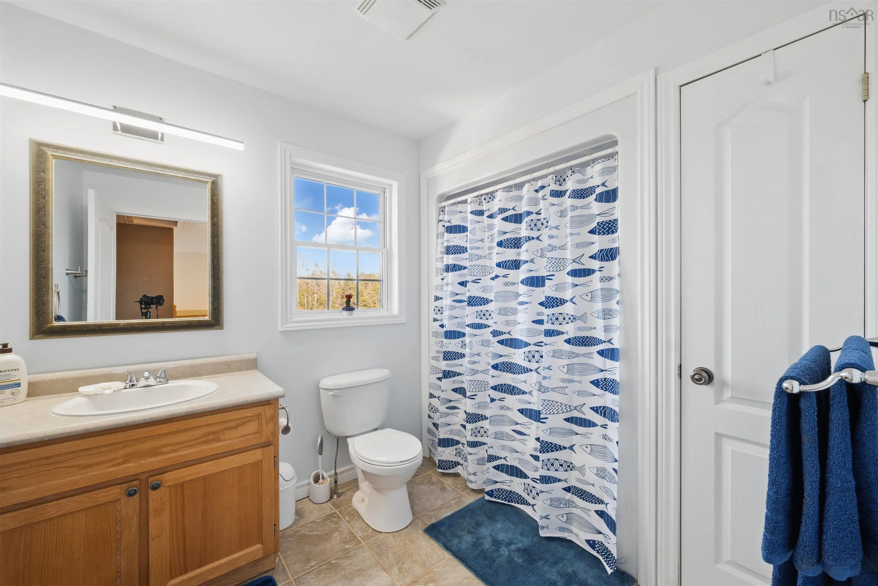297 Leslie Road, East Lawrencetown, NS B2Z 1T4, 4 Bedrooms Bedrooms, ,3 BathroomsBathrooms,Residential,For Sale,Leslie,202520880