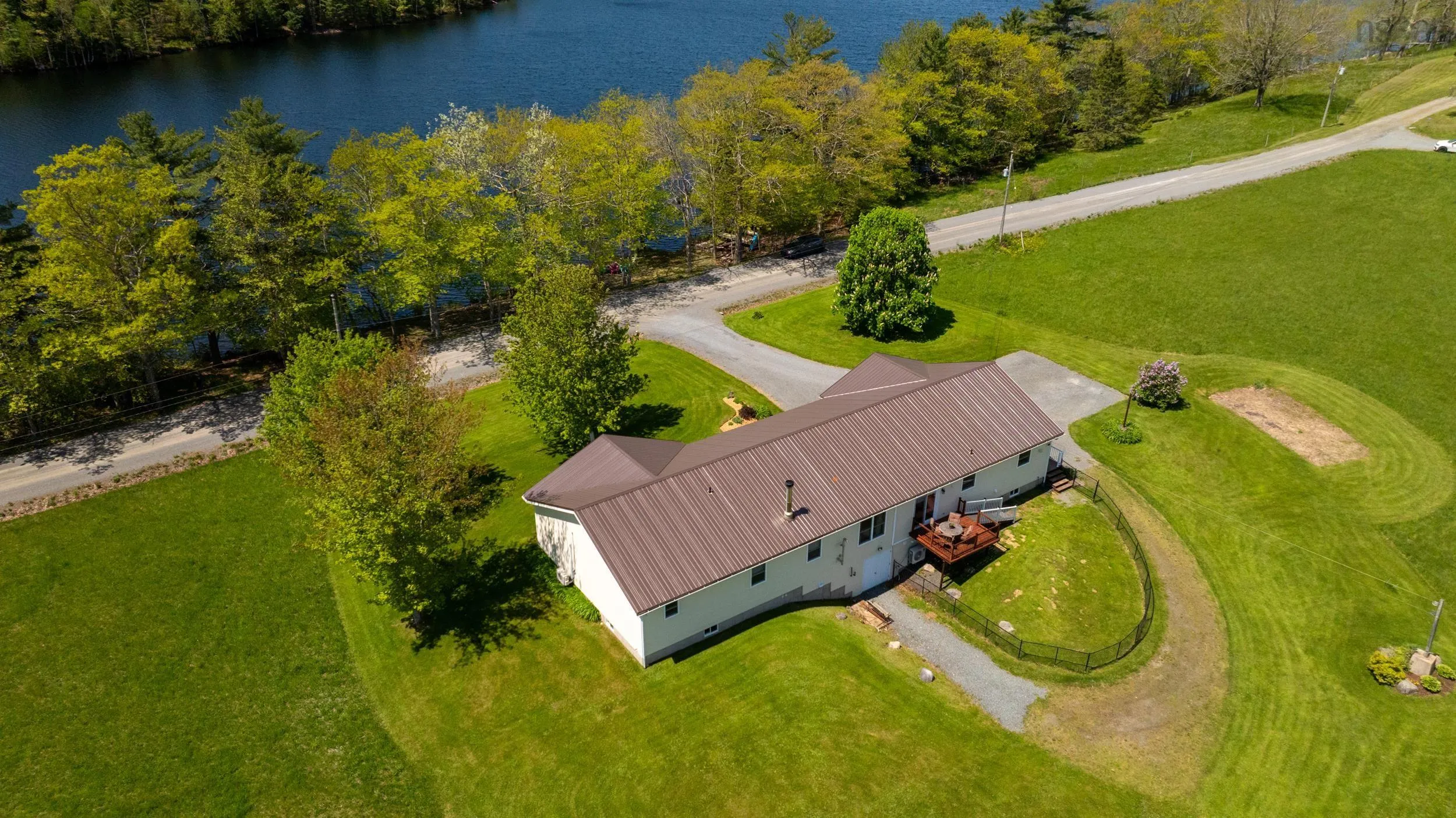 102 Harold Silver Road, Lower Northfield, NS B4V 8R7, 4 Bedrooms Bedrooms, ,2 BathroomsBathrooms,Residential,For Sale,Harold Silver,202525431