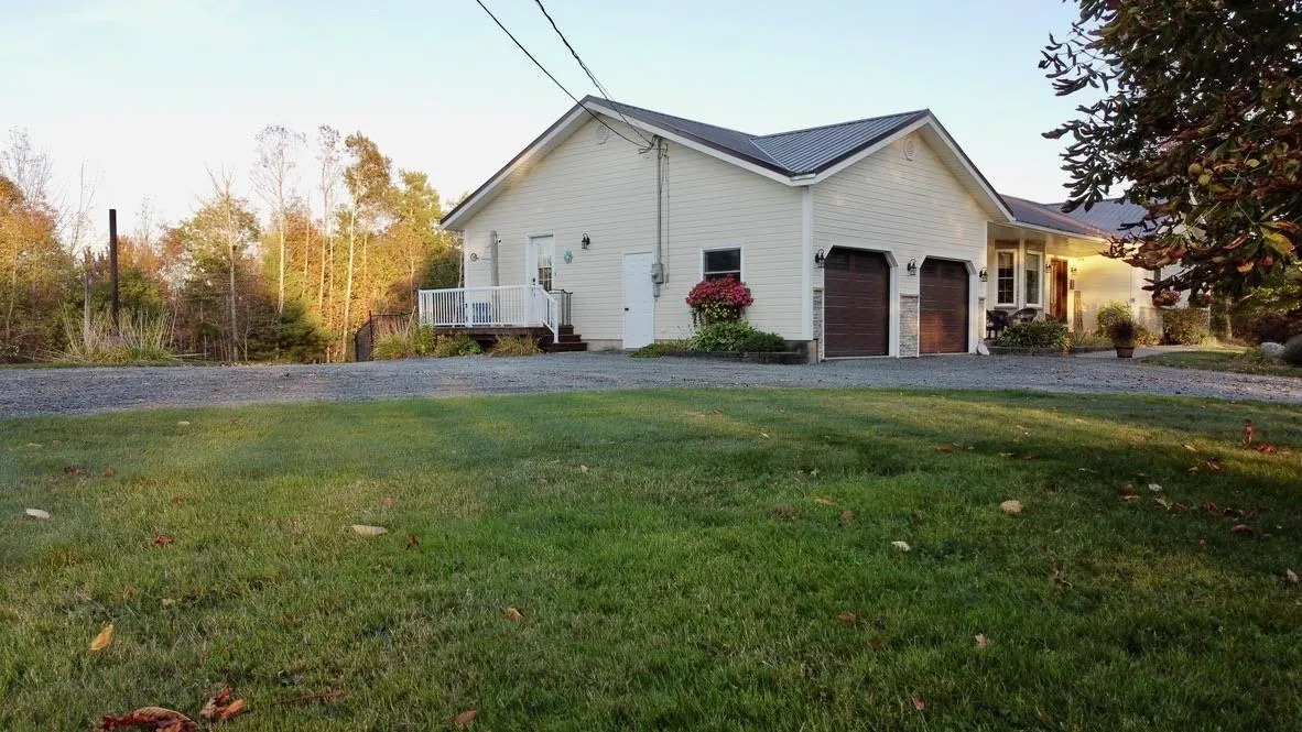 102 Harold Silver Road, Lower Northfield, NS B4V 8R7, 4 Bedrooms Bedrooms, ,2 BathroomsBathrooms,Residential,For Sale,Harold Silver,202525431