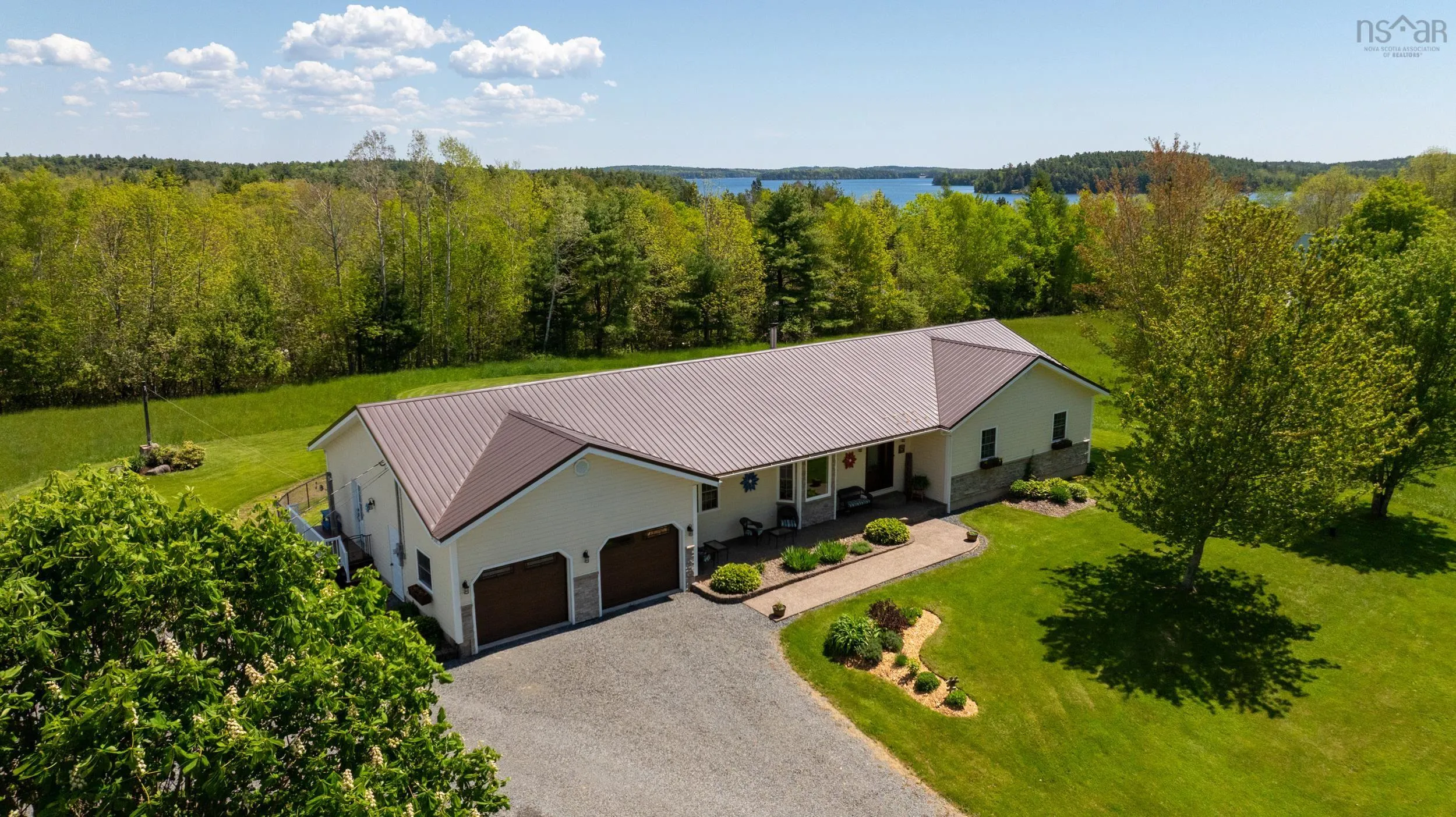 102 Harold Silver Road, Lower Northfield, NS B4V 8R7, 4 Bedrooms Bedrooms, ,2 BathroomsBathrooms,Residential,For Sale,Harold Silver,202525431