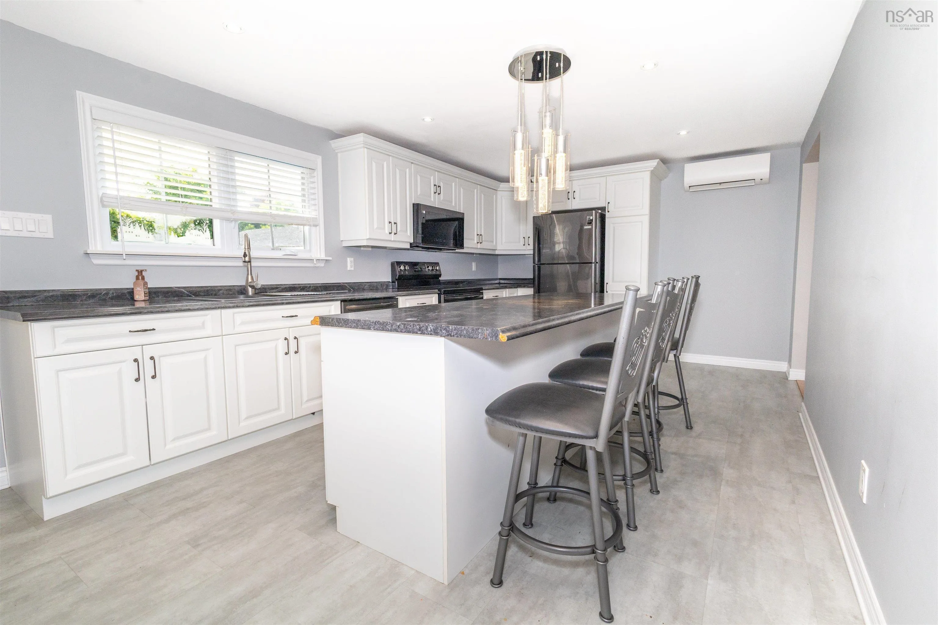 116 Brookland Street, Glace Bay, NS B1A 1B4, 2 Bedrooms Bedrooms, ,1 BathroomBathrooms,Residential,For Sale,Brookland,202519518
