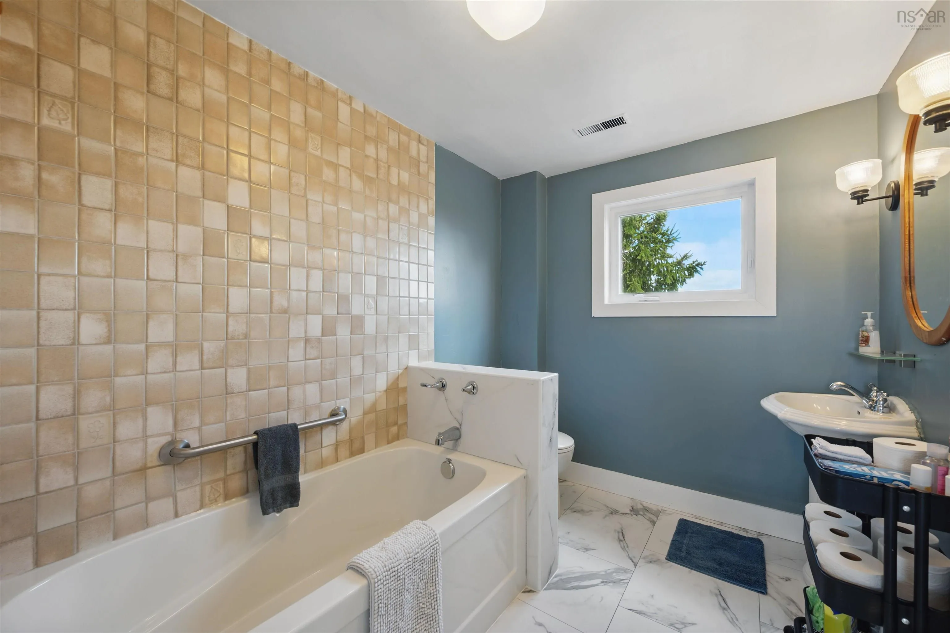 54 Parkhill Road, Halifax Ns B3p 1r5, 3 Bedrooms Bedrooms, ,2 BathroomsBathrooms,Residential,For Sale,Parkhill,202508971