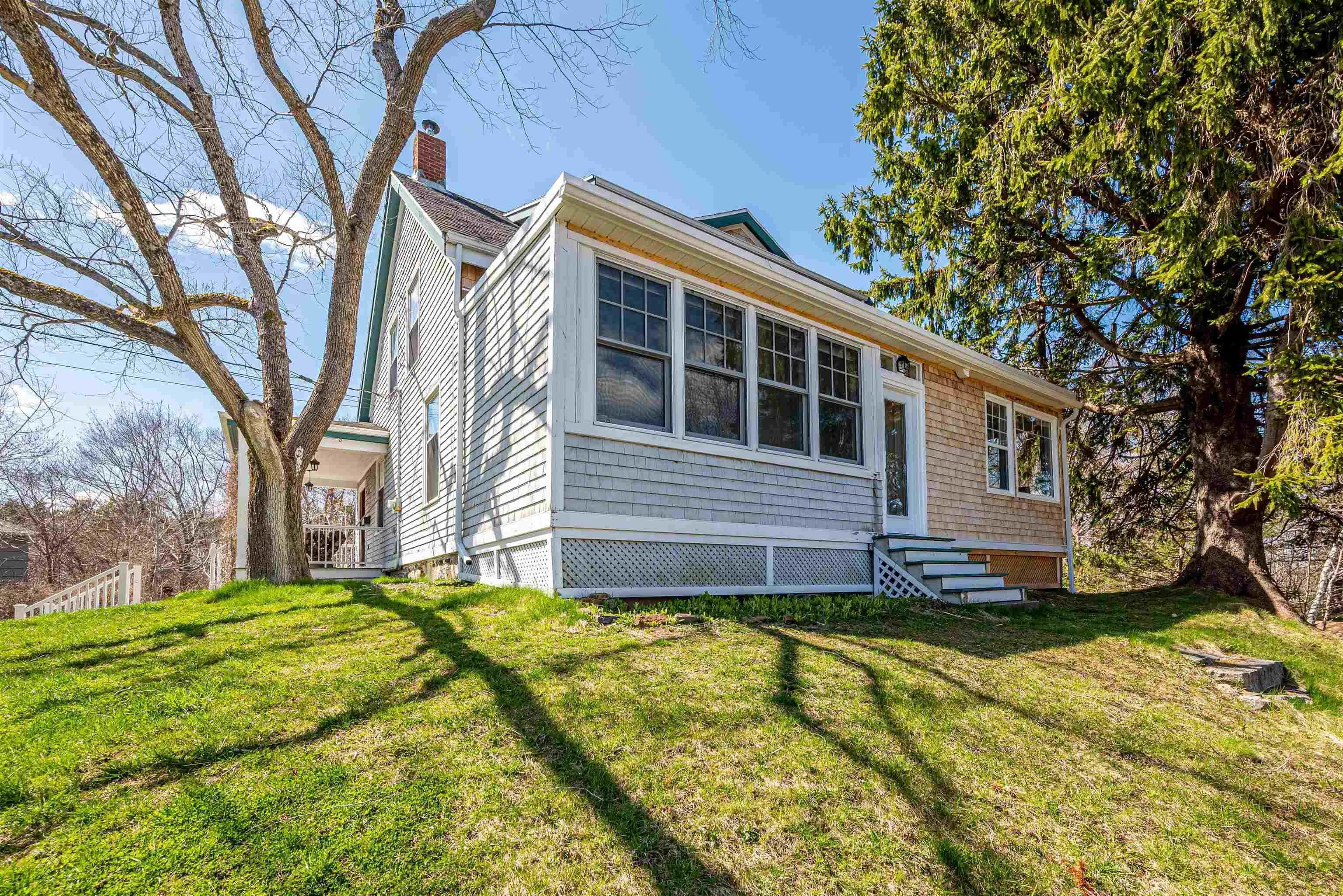 54 Parkhill Road, Halifax Ns B3p 1r5, 3 Bedrooms Bedrooms, ,2 BathroomsBathrooms,Residential,For Sale,Parkhill,202508971