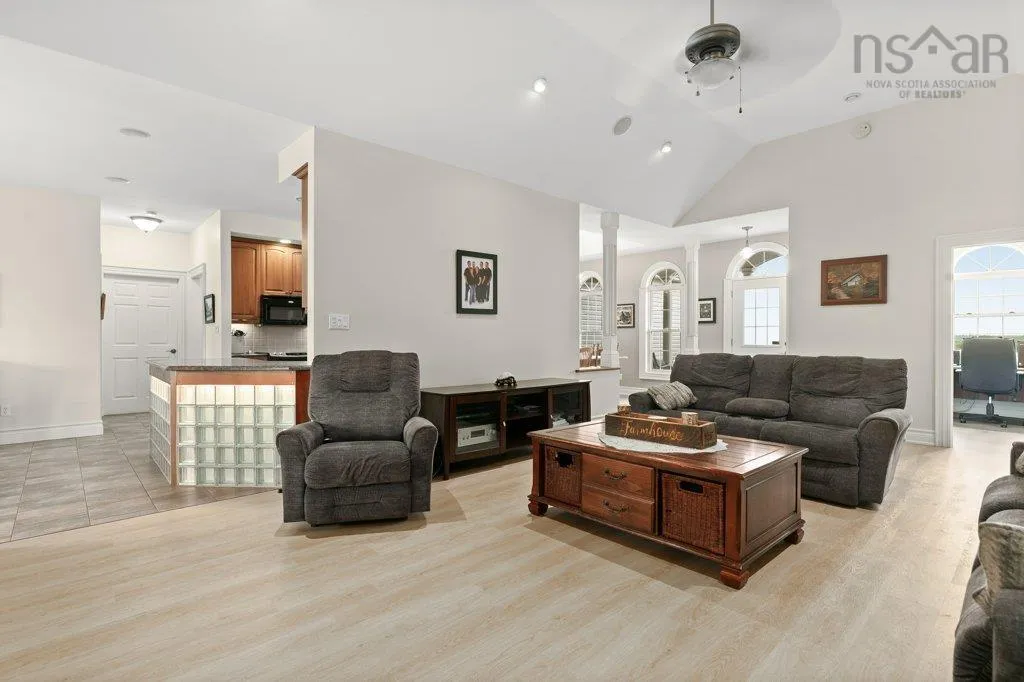 1578 Cooks Brook Road, Cooks Brook, NS B0N 2H0, 3 Bedrooms Bedrooms, ,3 BathroomsBathrooms,Farm,For Sale,Cooks Brook,202524850