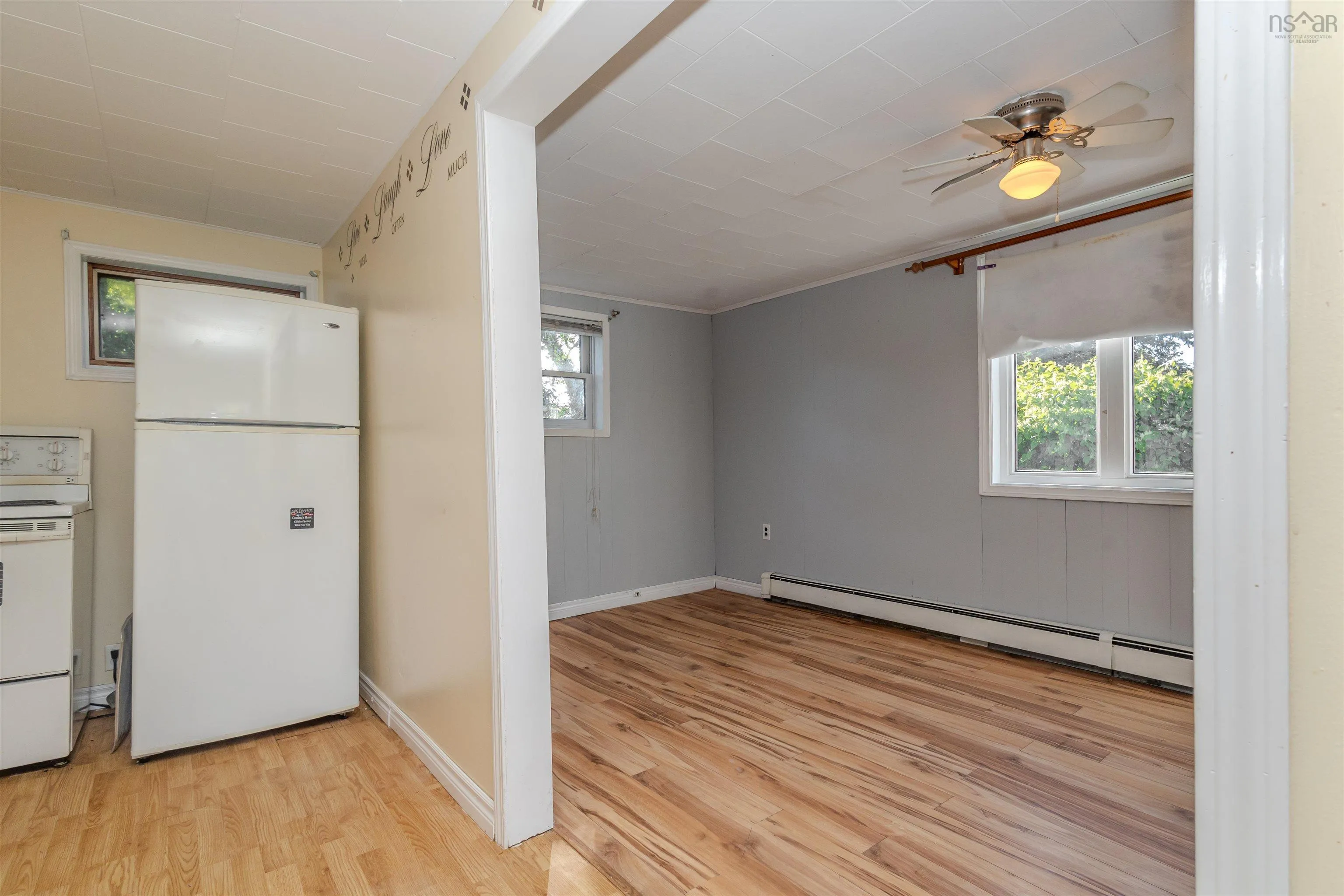 86 School Street, Glace Bay, NS B1A 1J4, 2 Bedrooms Bedrooms, ,1 BathroomBathrooms,Residential,For Sale,School,202522500