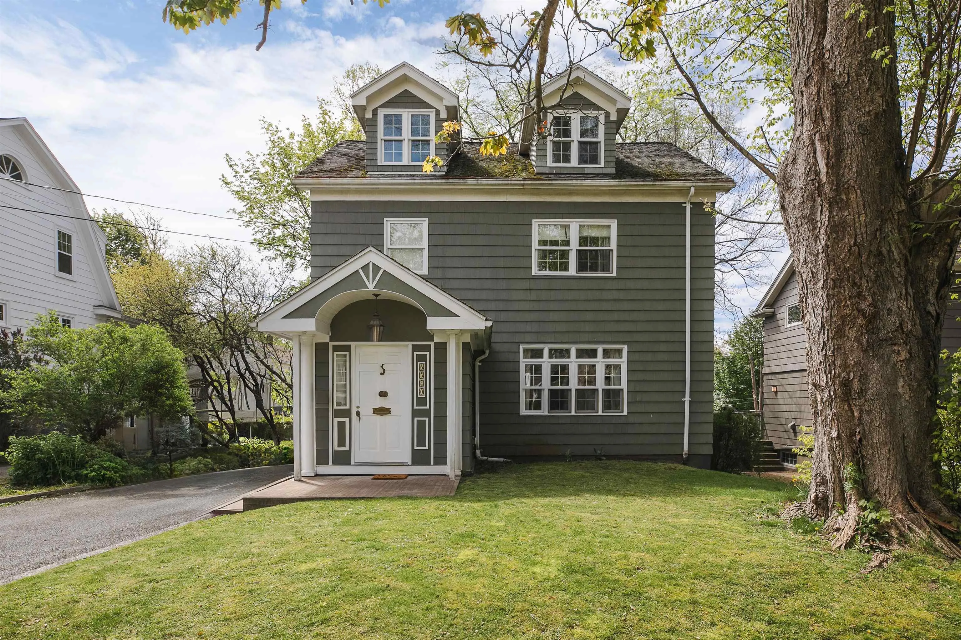 6540 Geldert Street, Halifax, NS B3H 2C8, 4 Bedrooms Bedrooms, ,4 BathroomsBathrooms,Residential,For Sale,Geldert,202518876