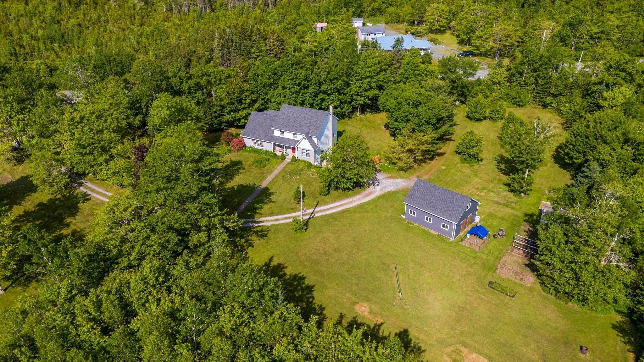 2 Frederick Avenue, Lakelands, NS B0N 1Z0, 4 Bedrooms Bedrooms, ,3 BathroomsBathrooms,Residential,For Sale,Frederick,202518984