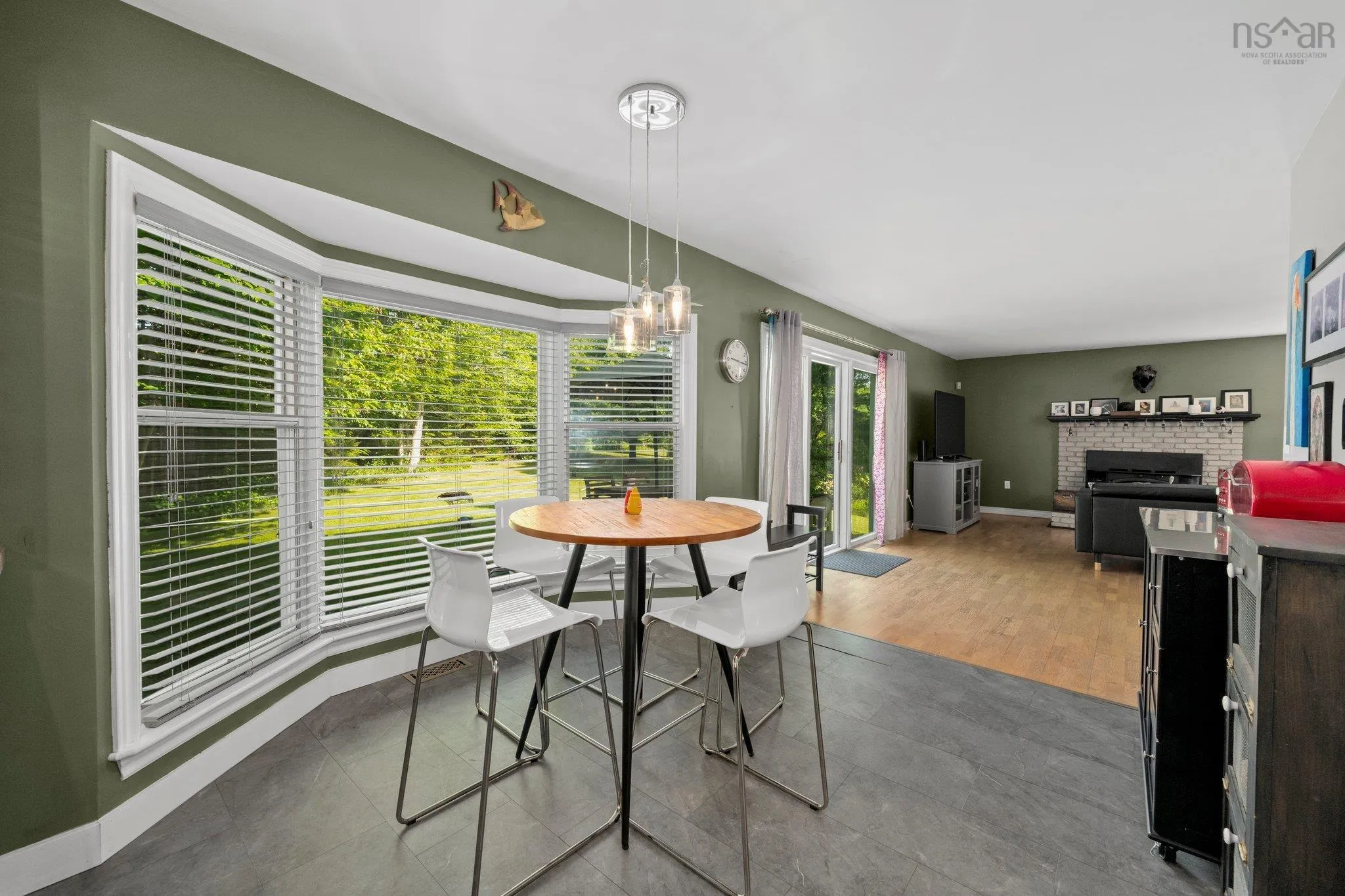 2 Frederick Avenue, Lakelands, NS B0N 1Z0, 4 Bedrooms Bedrooms, ,3 BathroomsBathrooms,Residential,For Sale,Frederick,202518984