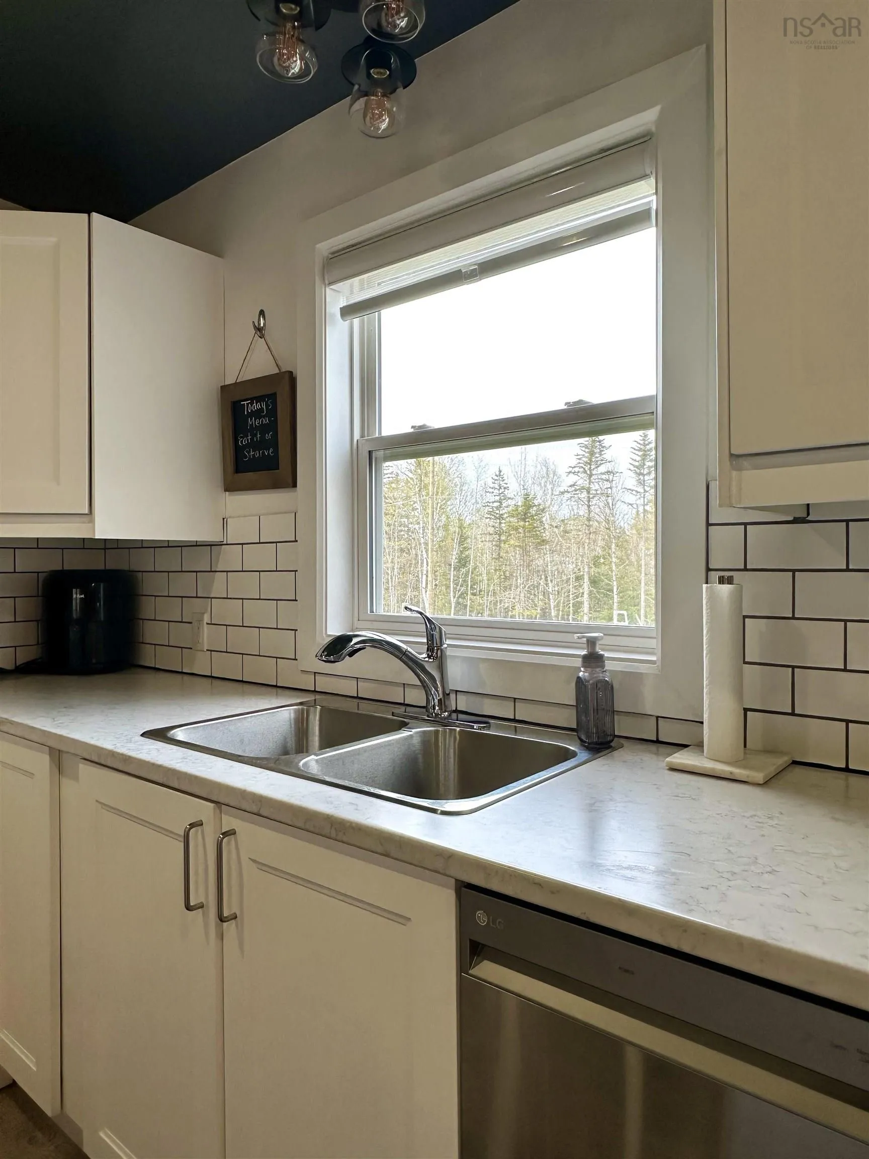 152 Beaton Road, Coxheath, NS B1L 1A9, 3 Bedrooms Bedrooms, ,2 BathroomsBathrooms,Residential,For Sale,Beaton,202511430