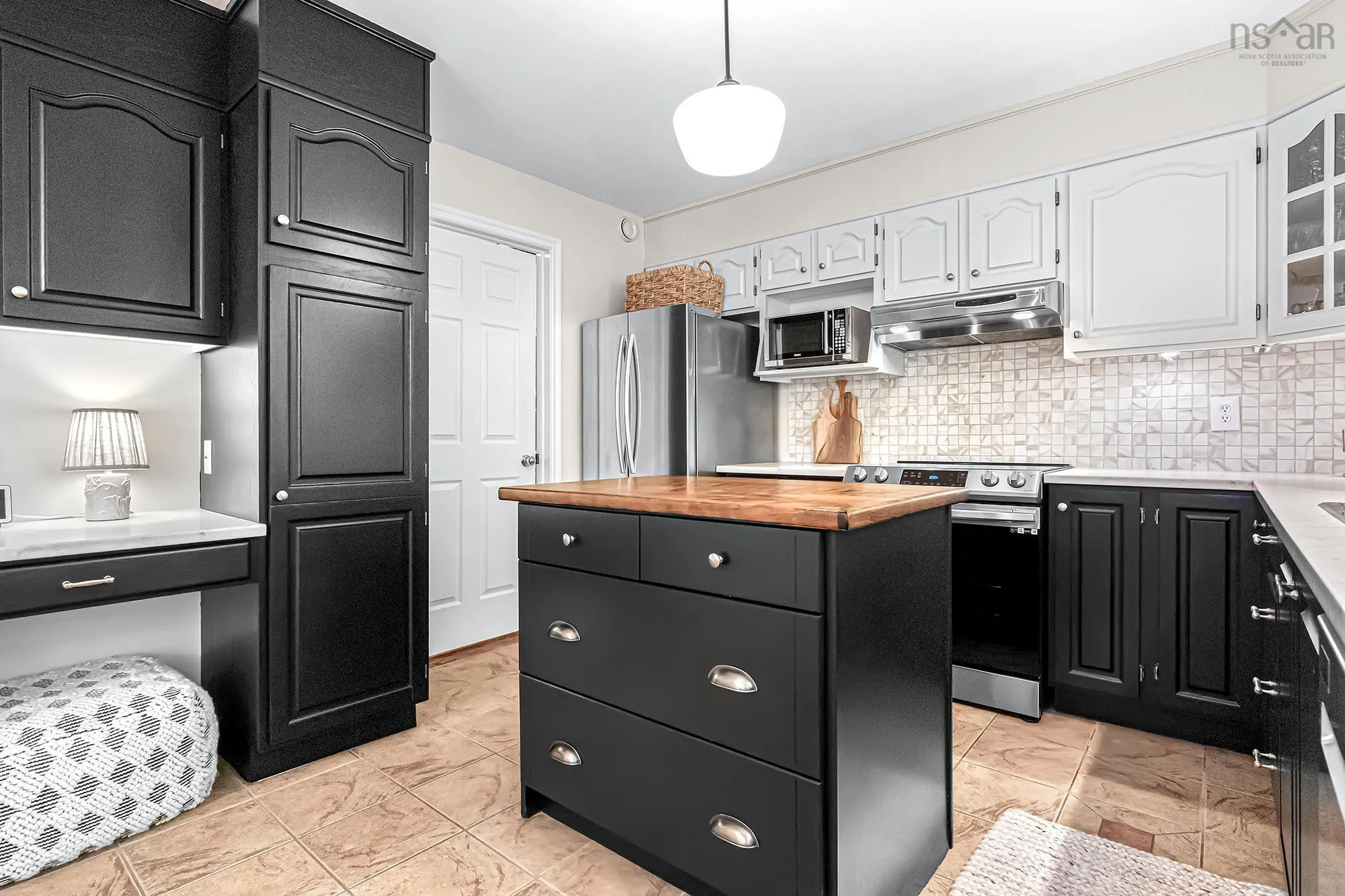 32 Auburn Drive, Dartmouth, NS B2W 3S6, 3 Bedrooms Bedrooms, ,3 BathroomsBathrooms,Residential,For Sale,Auburn,202524833