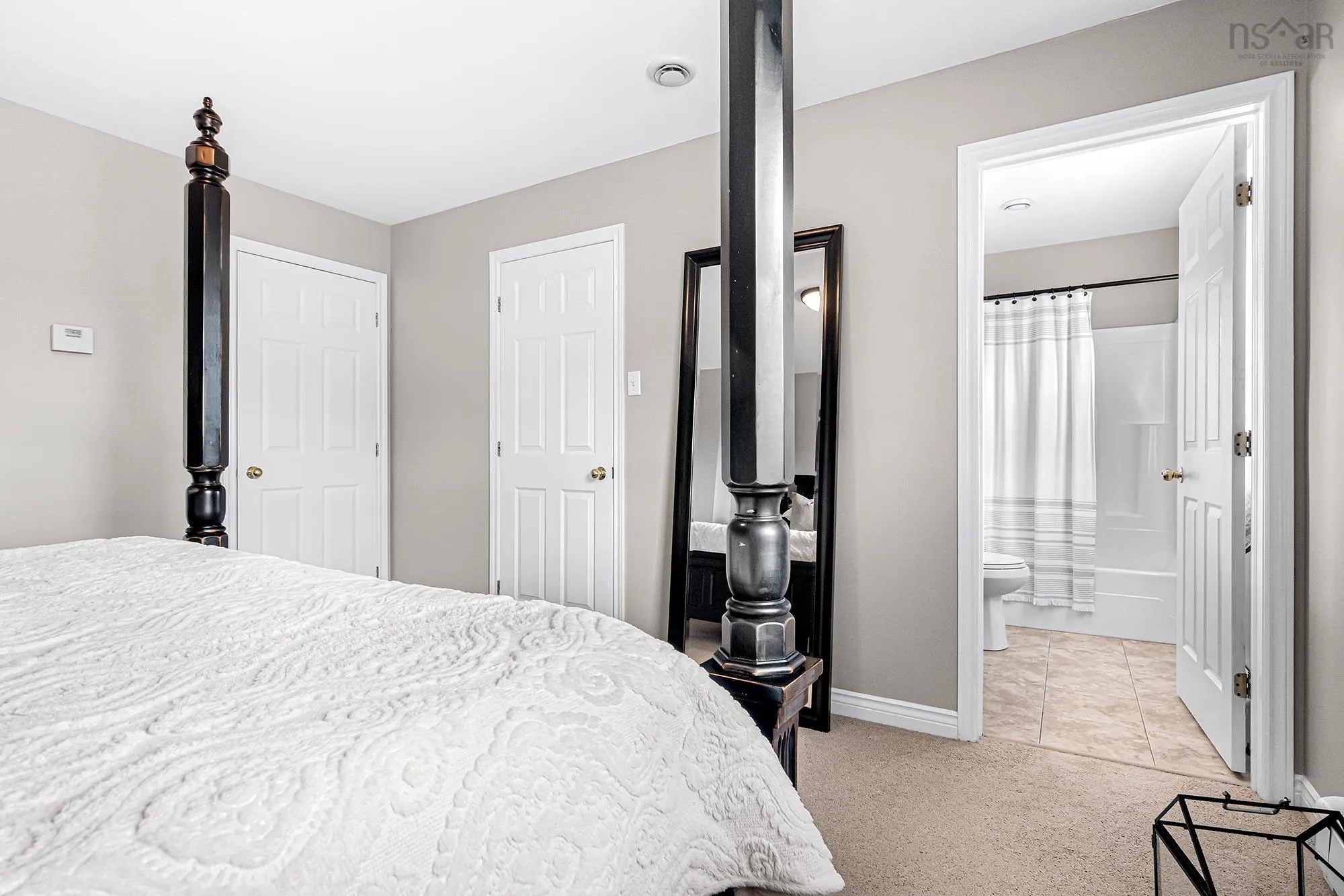 32 Auburn Drive, Dartmouth, NS B2W 3S6, 3 Bedrooms Bedrooms, ,3 BathroomsBathrooms,Residential,For Sale,Auburn,202524833