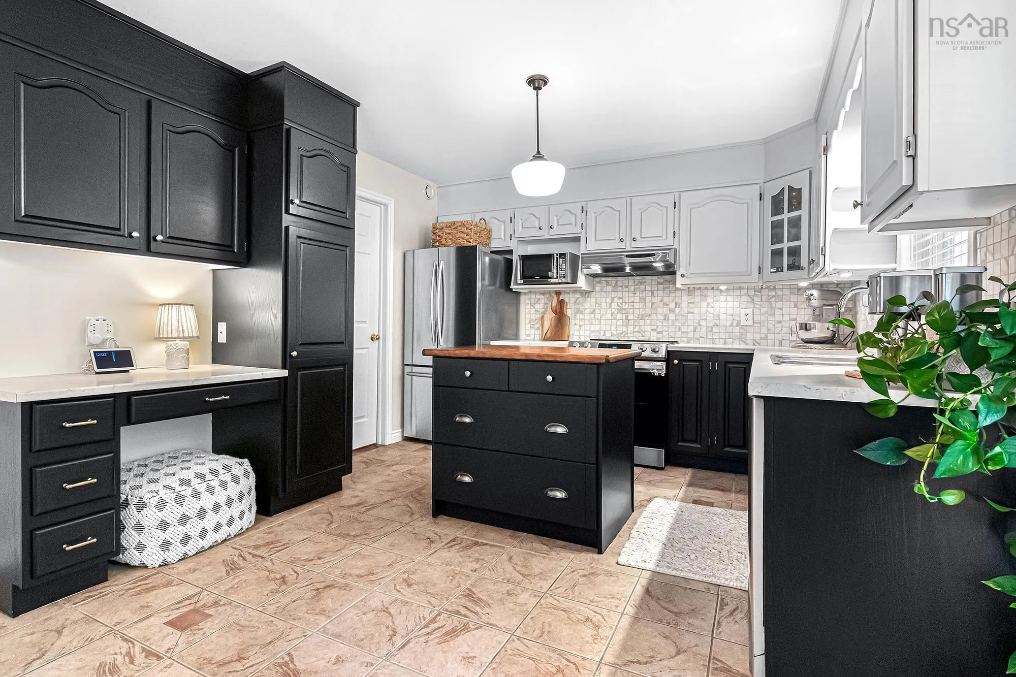 32 Auburn Drive, Dartmouth, NS B2W 3S6, 3 Bedrooms Bedrooms, ,3 BathroomsBathrooms,Residential,For Sale,Auburn,202524833