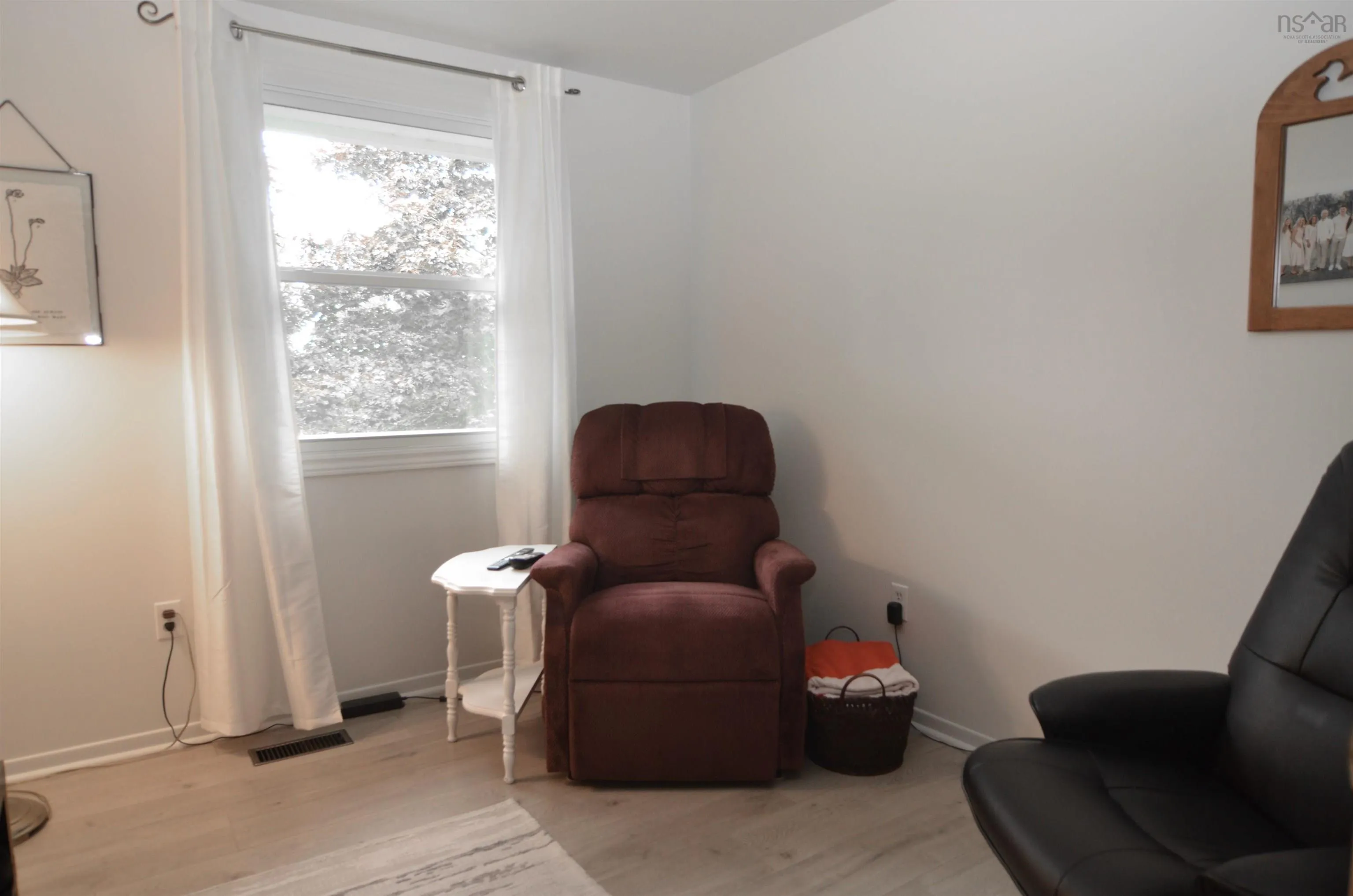 32 Tremont Street, Dartmouth, NS B2Y 1X2, 4 Bedrooms Bedrooms, ,2 BathroomsBathrooms,Residential,For Sale,Tremont,202521465