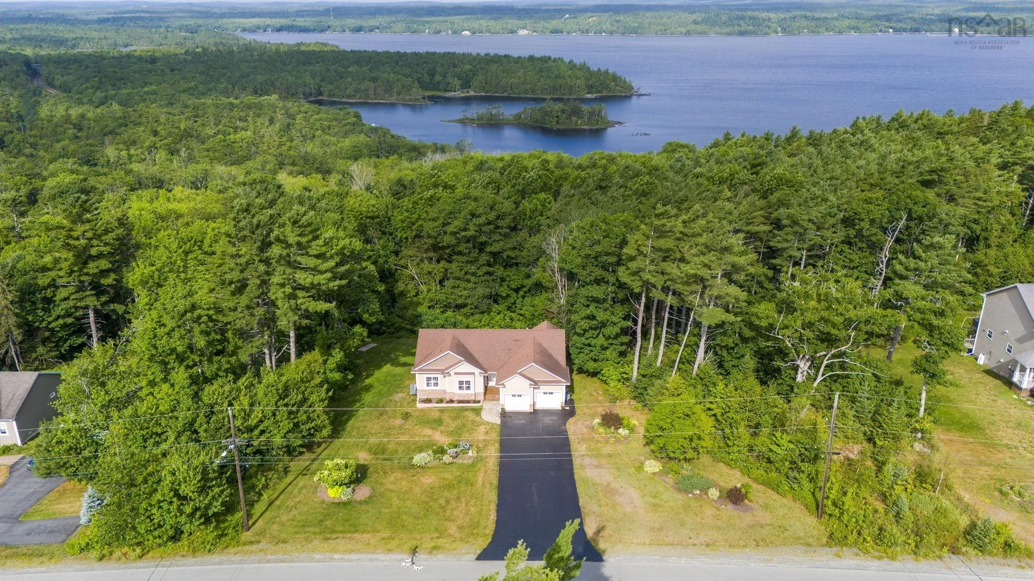 110 Given Drive, Grand Lake, NS B2T 0K1, 4 Bedrooms Bedrooms, ,3 BathroomsBathrooms,Residential,For Sale,Given,202519177