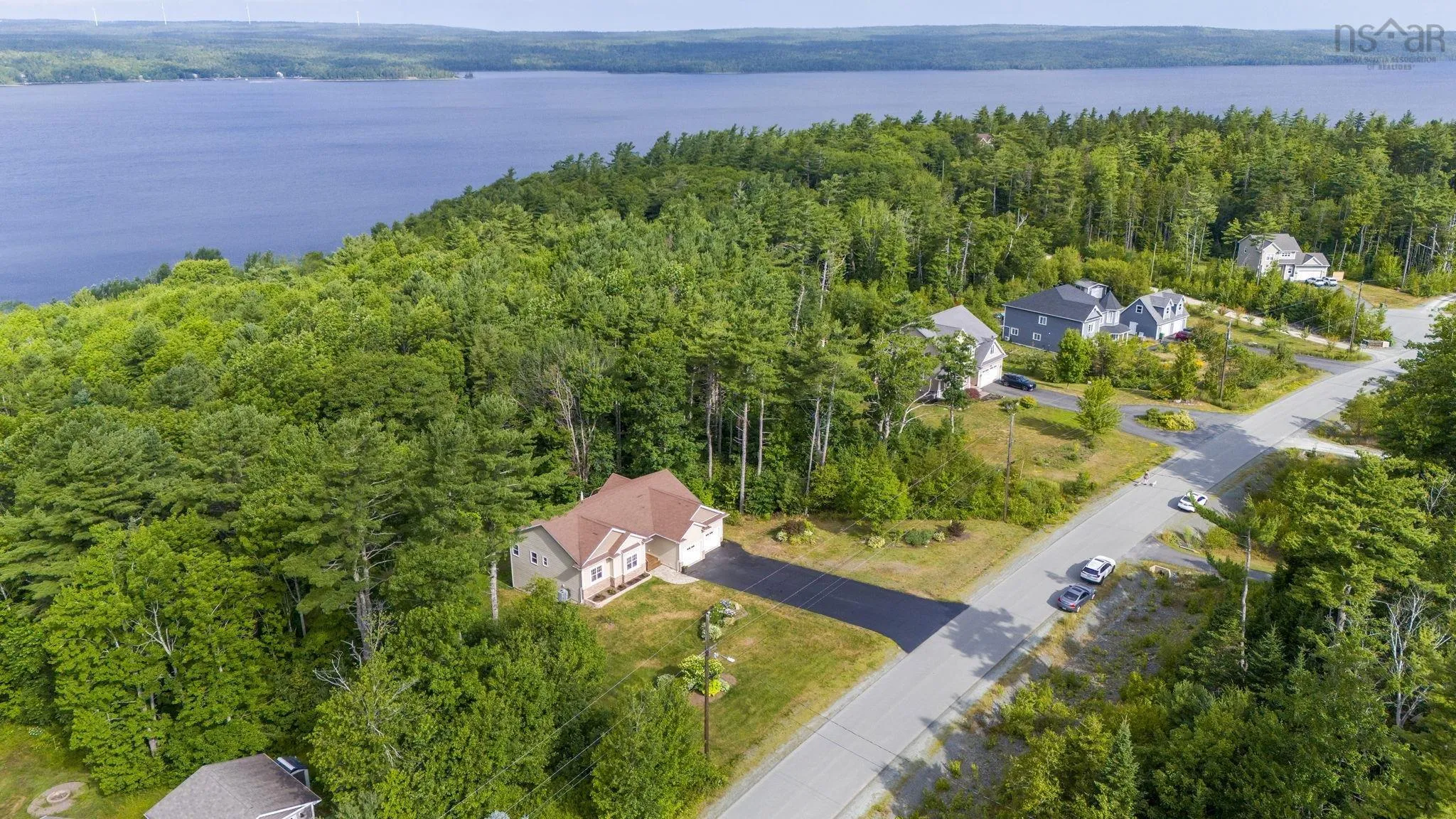 110 Given Drive, Grand Lake, NS B2T 0K1, 4 Bedrooms Bedrooms, ,3 BathroomsBathrooms,Residential,For Sale,Given,202519177