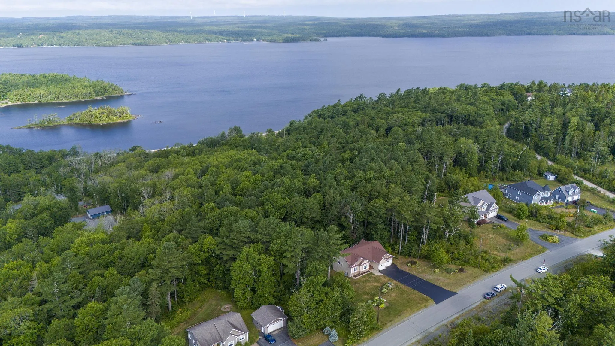 110 Given Drive, Grand Lake, NS B2T 0K1, 4 Bedrooms Bedrooms, ,3 BathroomsBathrooms,Residential,For Sale,Given,202519177