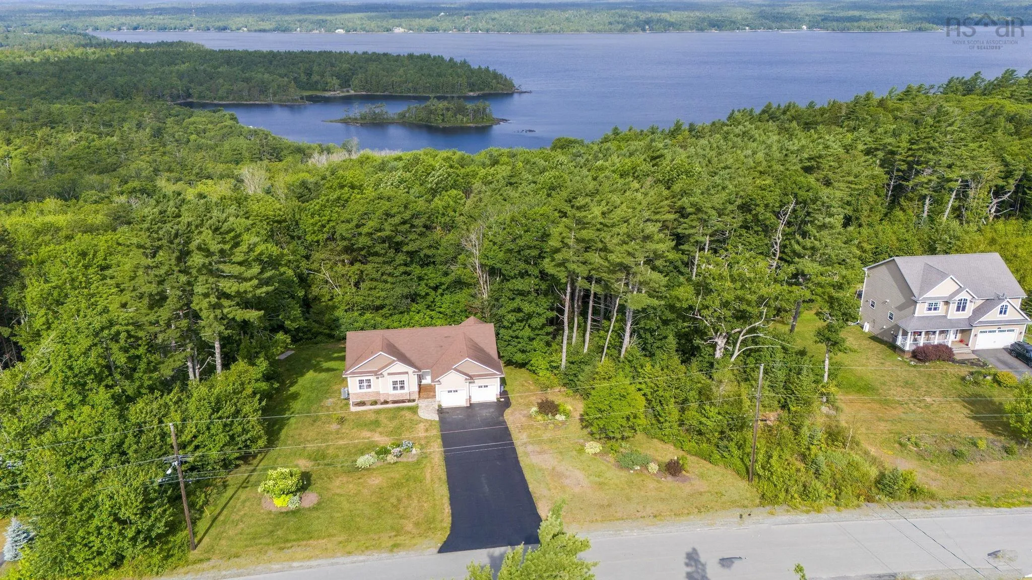 110 Given Drive, Grand Lake, NS B2T 0K1, 4 Bedrooms Bedrooms, ,3 BathroomsBathrooms,Residential,For Sale,Given,202519177