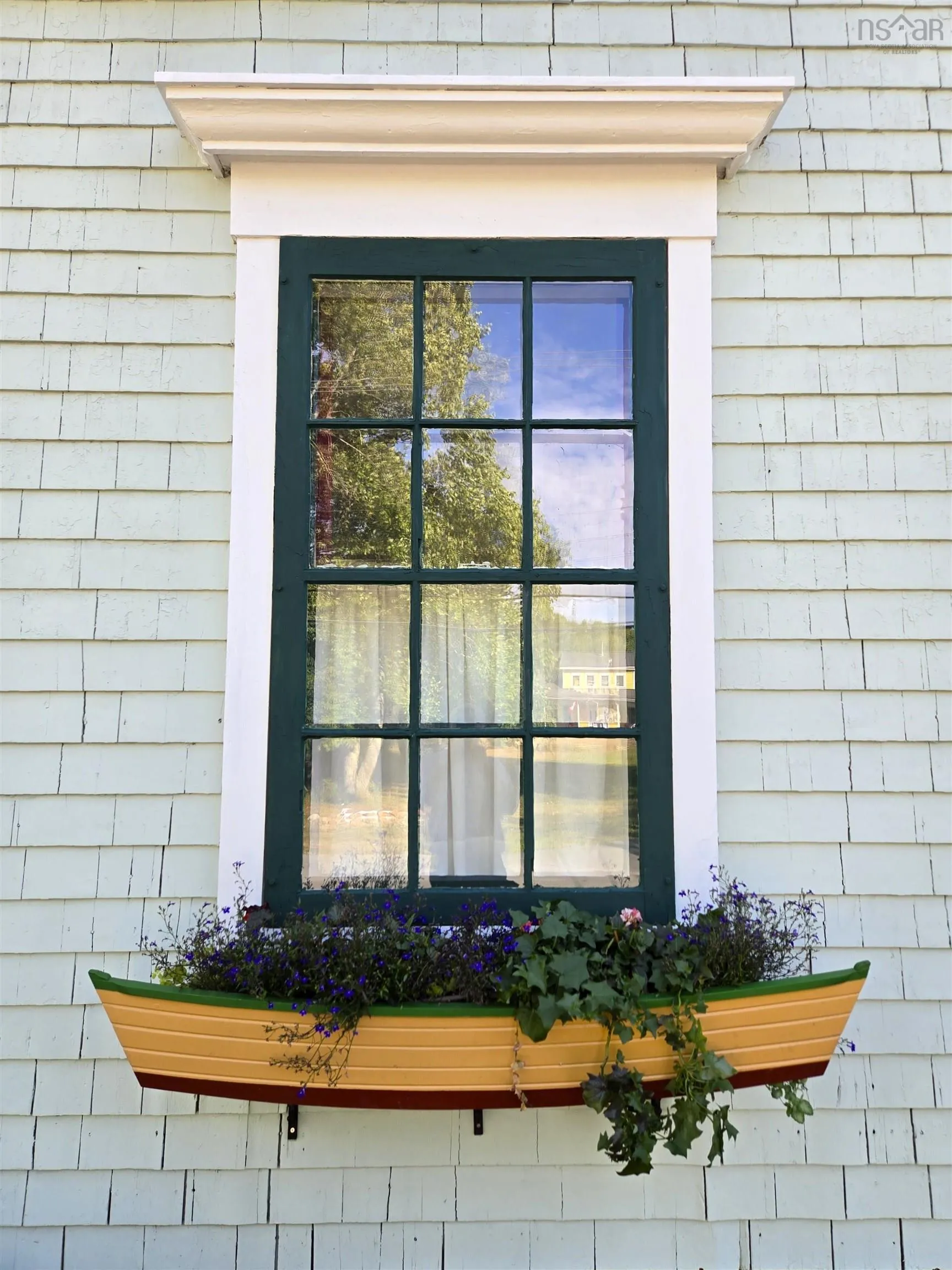 426 Main Street, Mahone Bay, NS B0J 2E0, 3 Bedrooms Bedrooms, ,2 BathroomsBathrooms,Residential,For Sale,Main,202521471