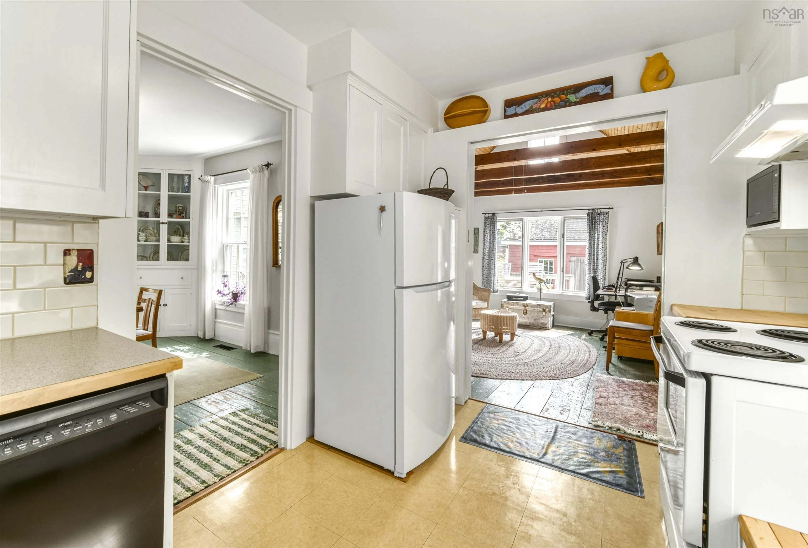 426 Main Street, Mahone Bay, NS B0J 2E0, 3 Bedrooms Bedrooms, ,2 BathroomsBathrooms,Residential,For Sale,Main,202521471