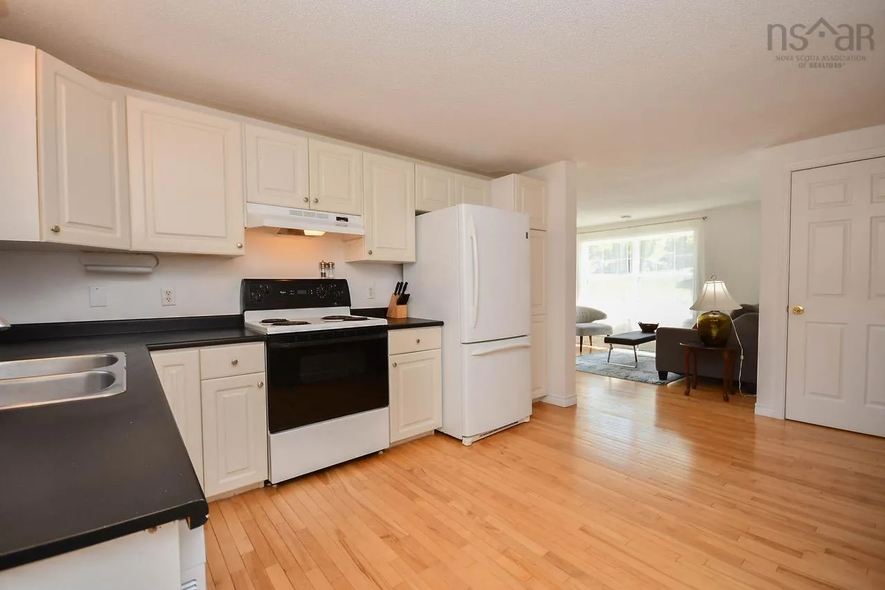 91 Douglas Crescent, Halifax, NS B3M 3B6, 4 Bedrooms Bedrooms, ,2 BathroomsBathrooms,Residential,For Sale,Douglas,202519964