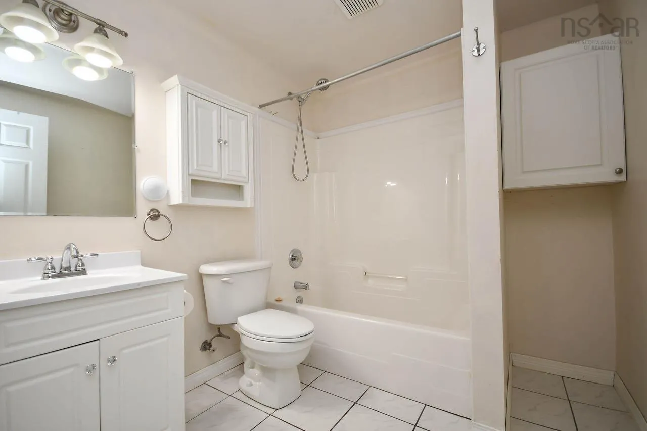 91 Douglas Crescent, Halifax, NS B3M 3B6, 4 Bedrooms Bedrooms, ,2 BathroomsBathrooms,Residential,For Sale,Douglas,202519964
